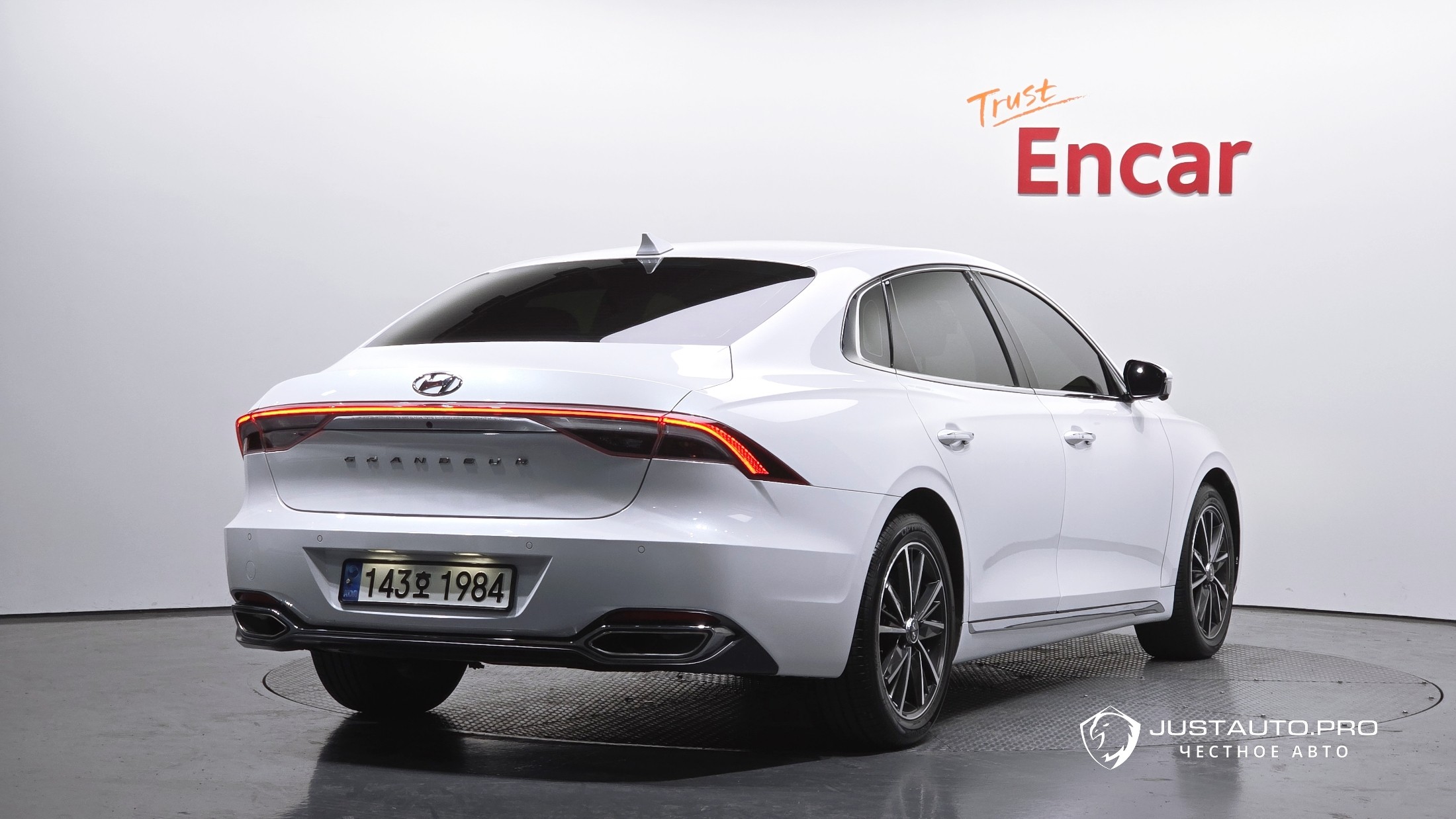 Автомобиль Hyundai Grandeur