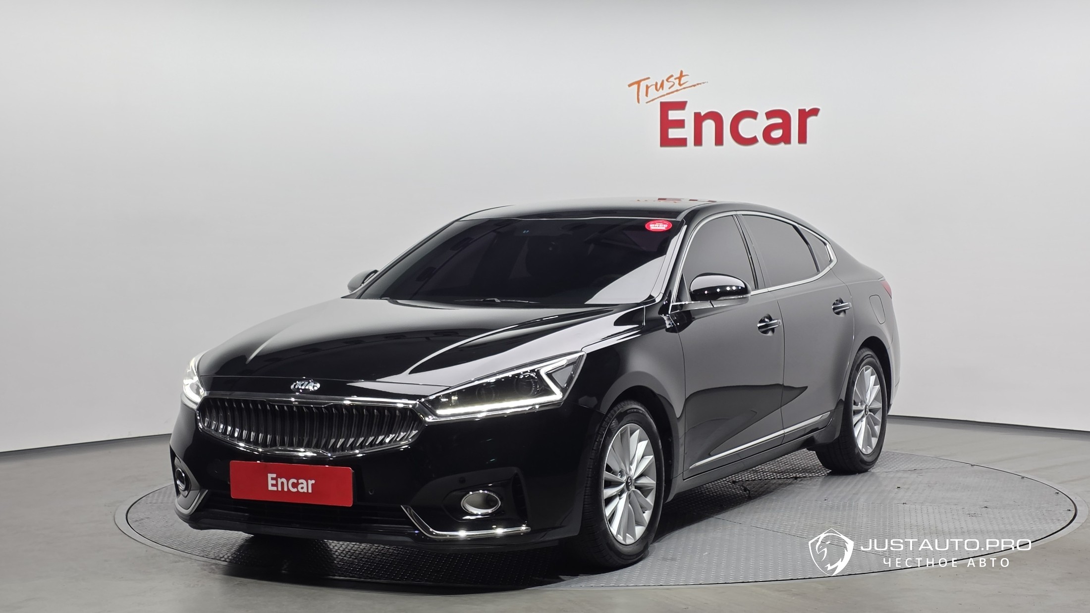 Автомобиль Kia K7