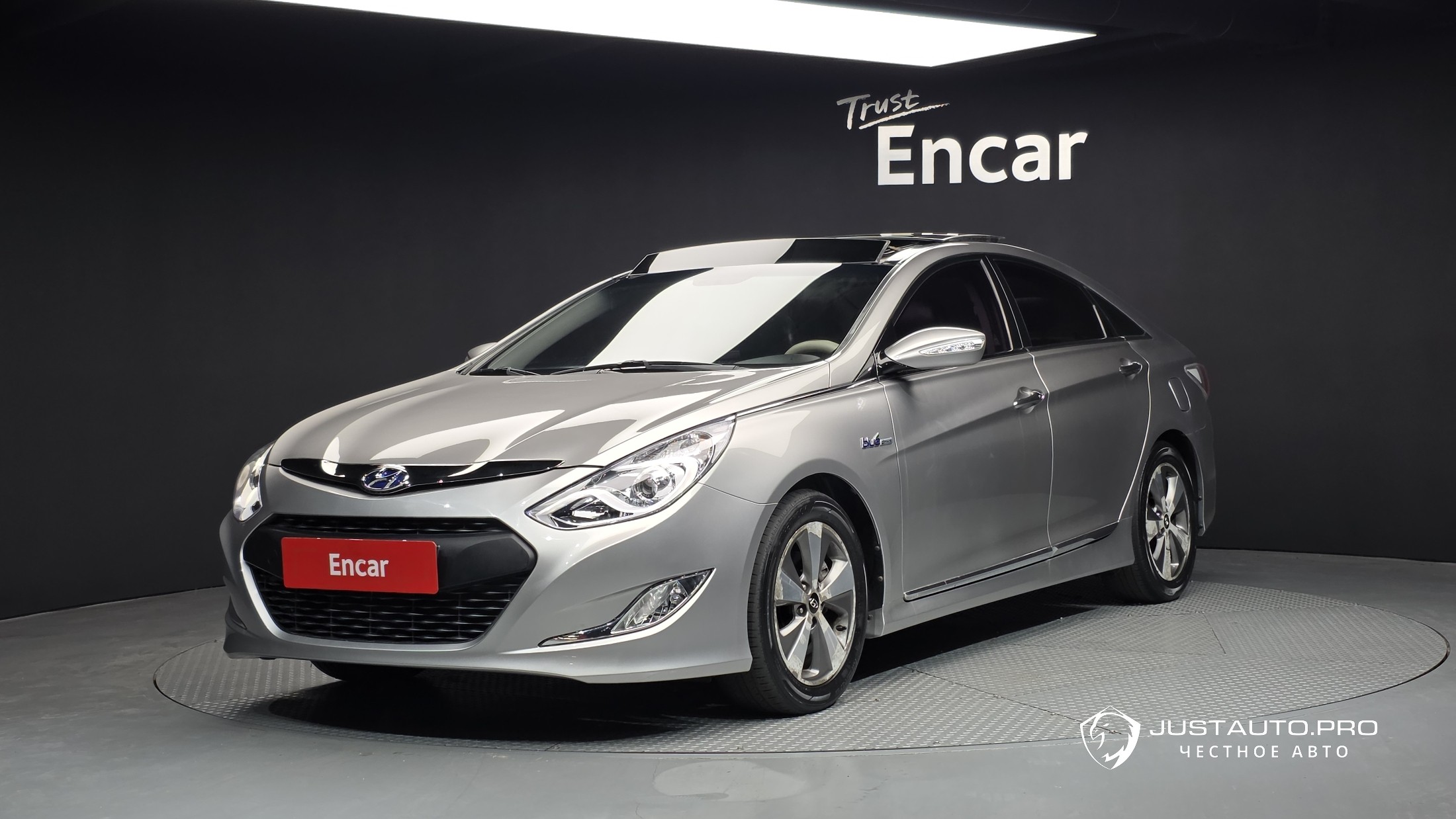 Автомобиль Hyundai Sonata