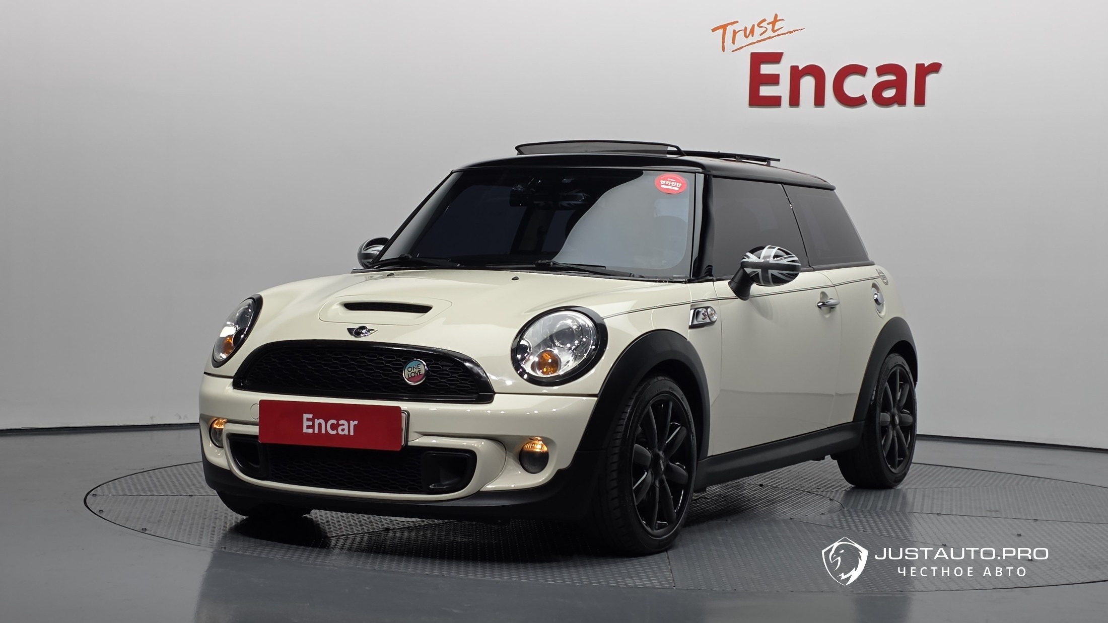 Автомобиль Mini Cooper