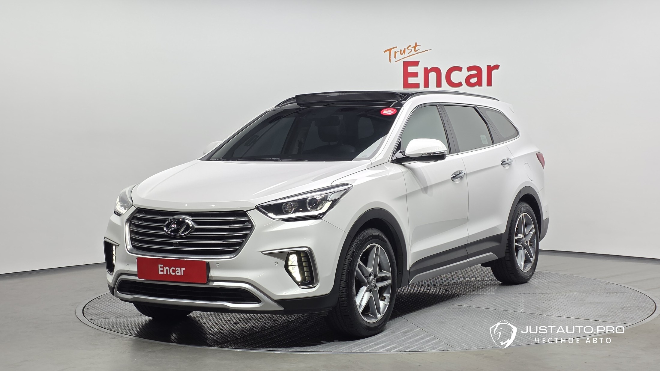 Автомобиль Hyundai Maxcruz