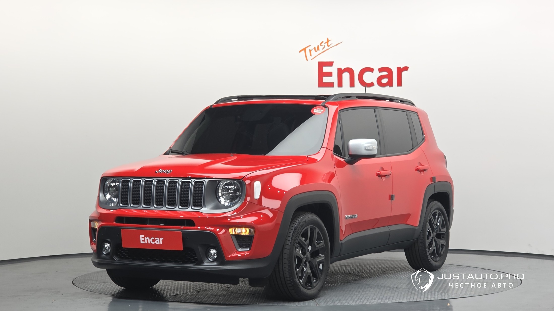 Автомобиль Jeep Renegade