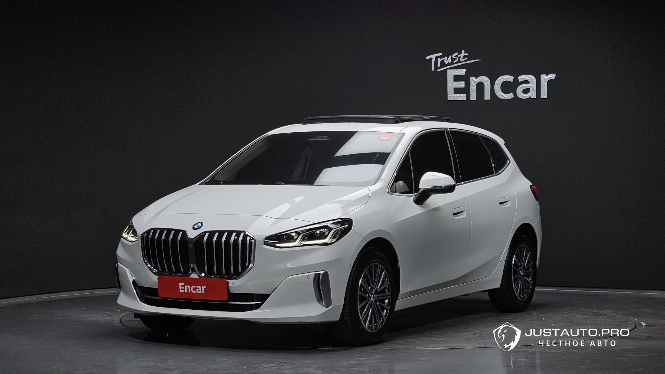 Автомобиль BMW 2-Series