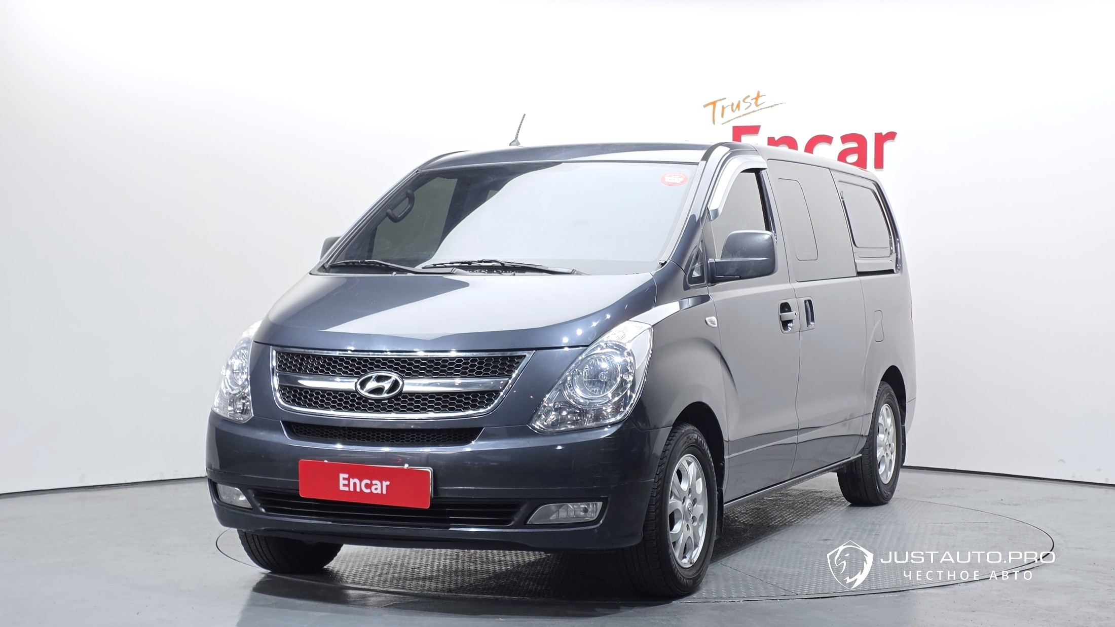 Автомобиль Hyundai Starex