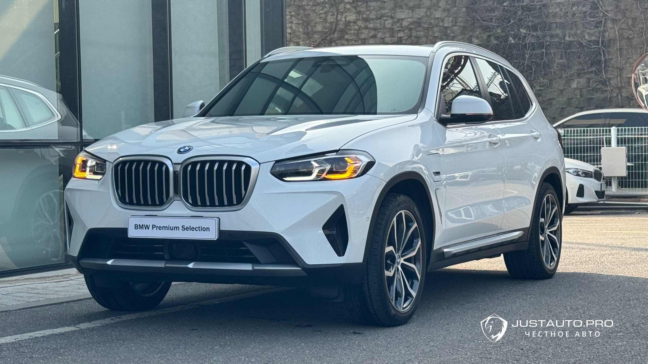 Автомобиль BMW X3