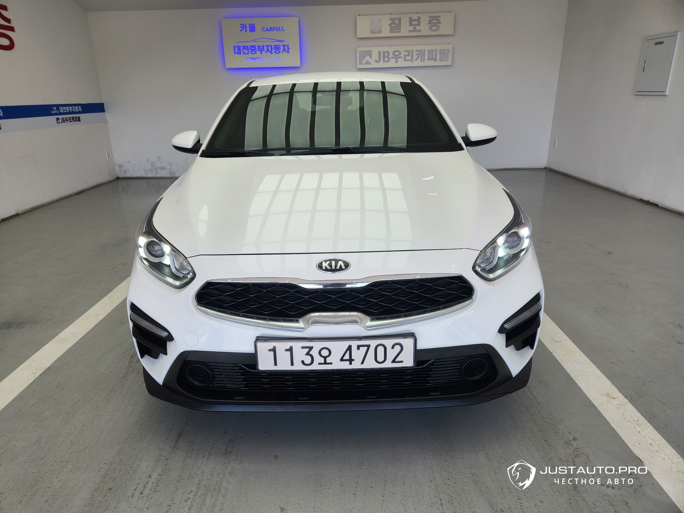 Автомобиль Kia K3