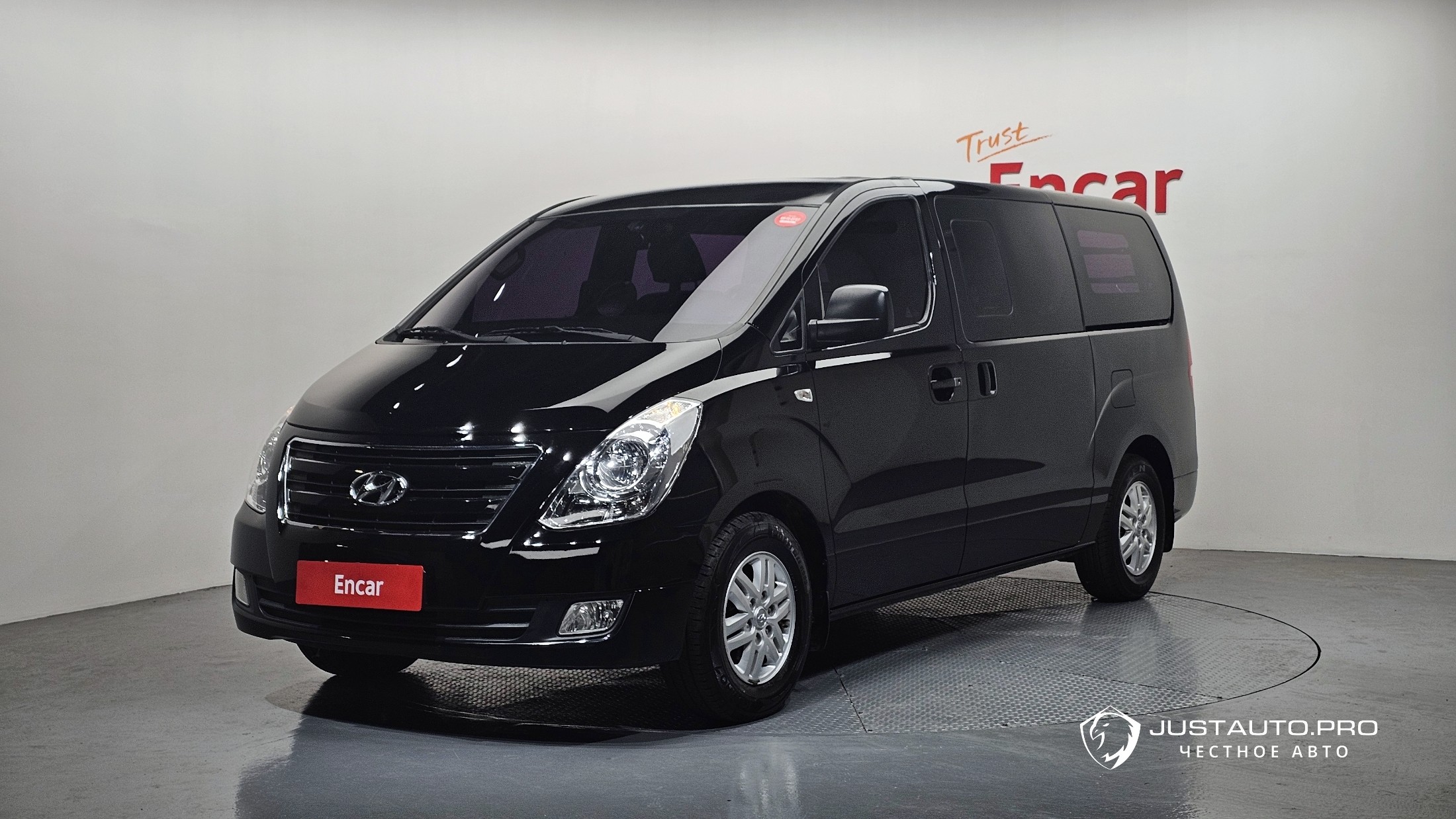 Автомобиль Hyundai Starex