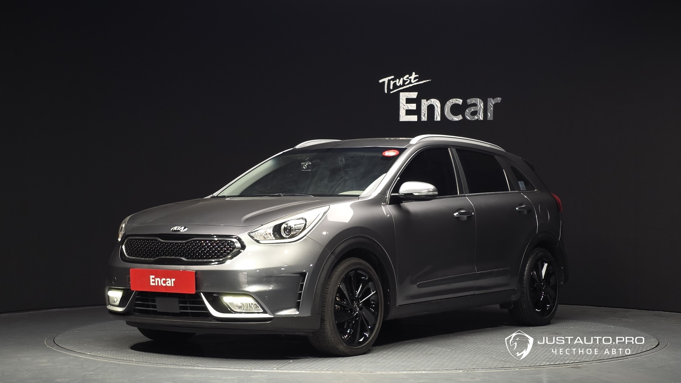 Автомобиль Kia Niro