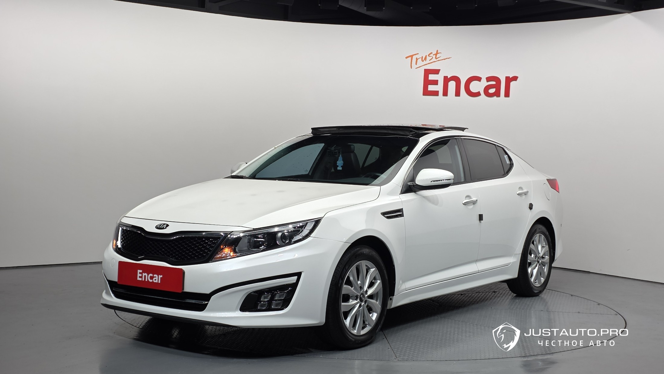 Автомобиль Kia K5