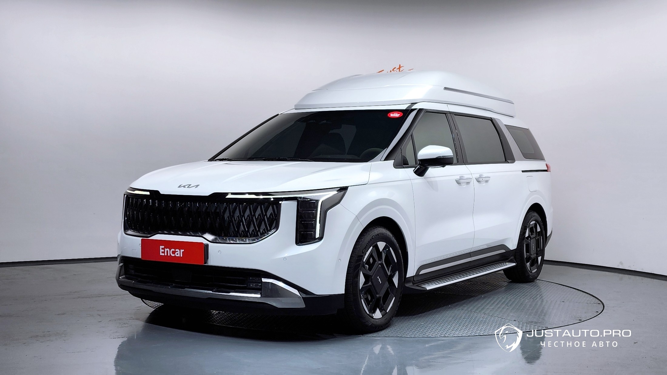 Автомобиль Kia Canival