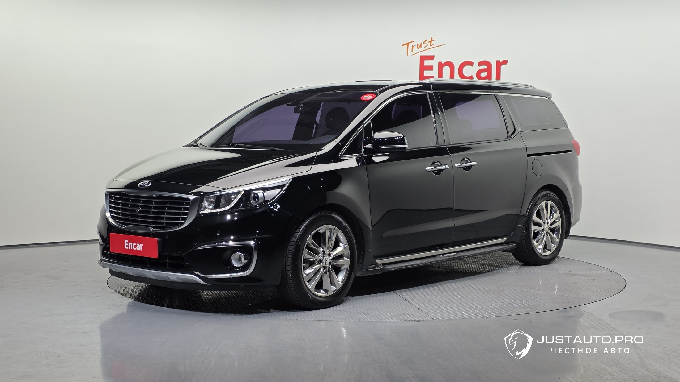 Автомобиль Kia Canival