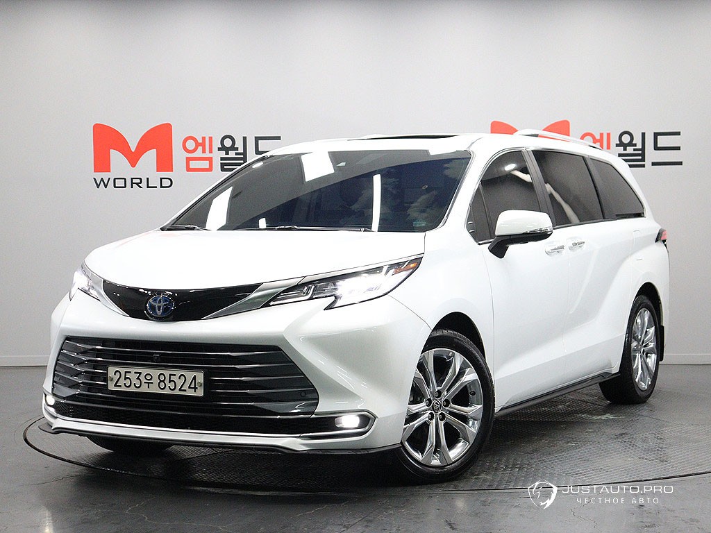 Автомобиль Toyota Sienna