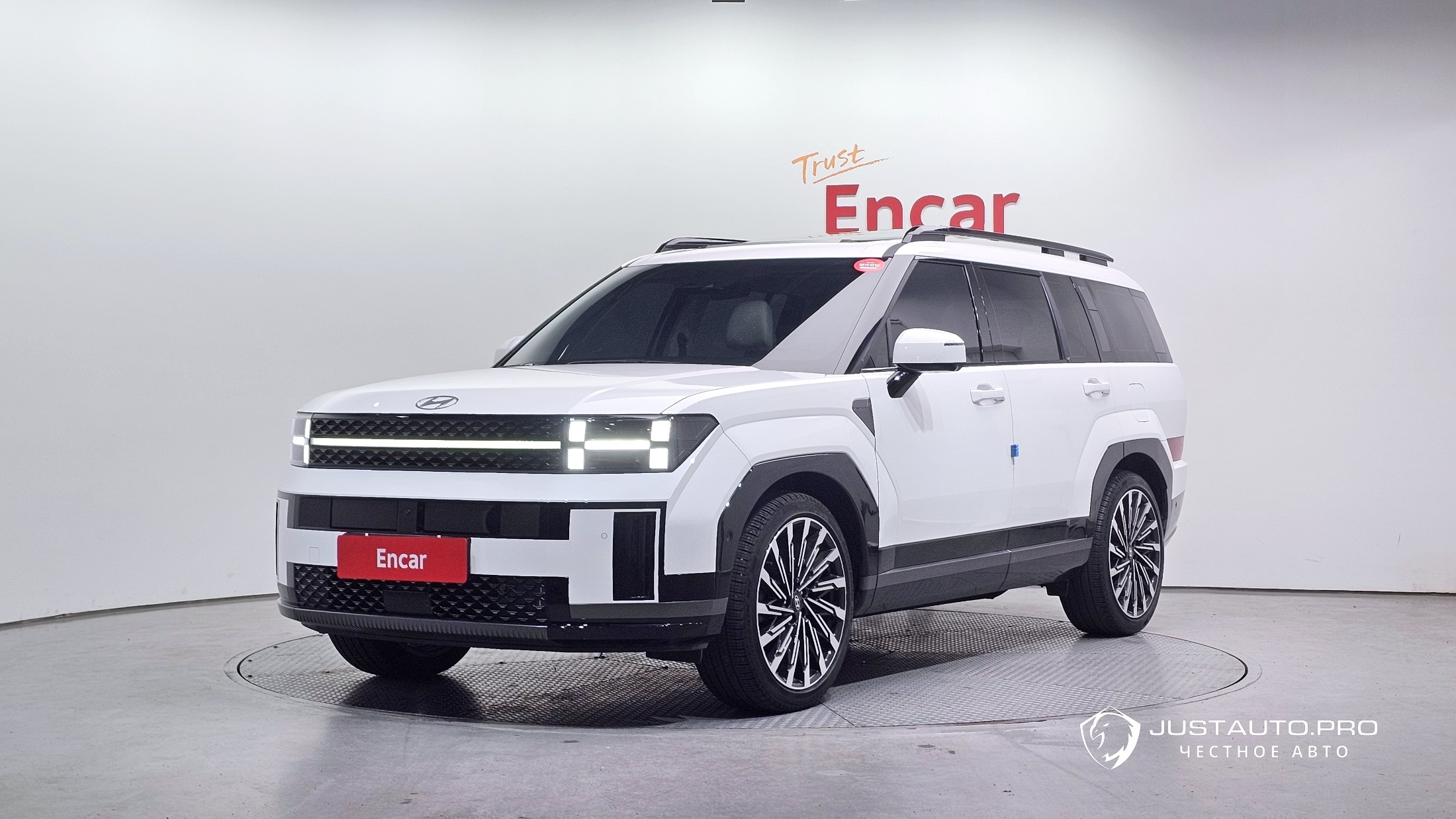 Автомобиль Hyundai Santafe