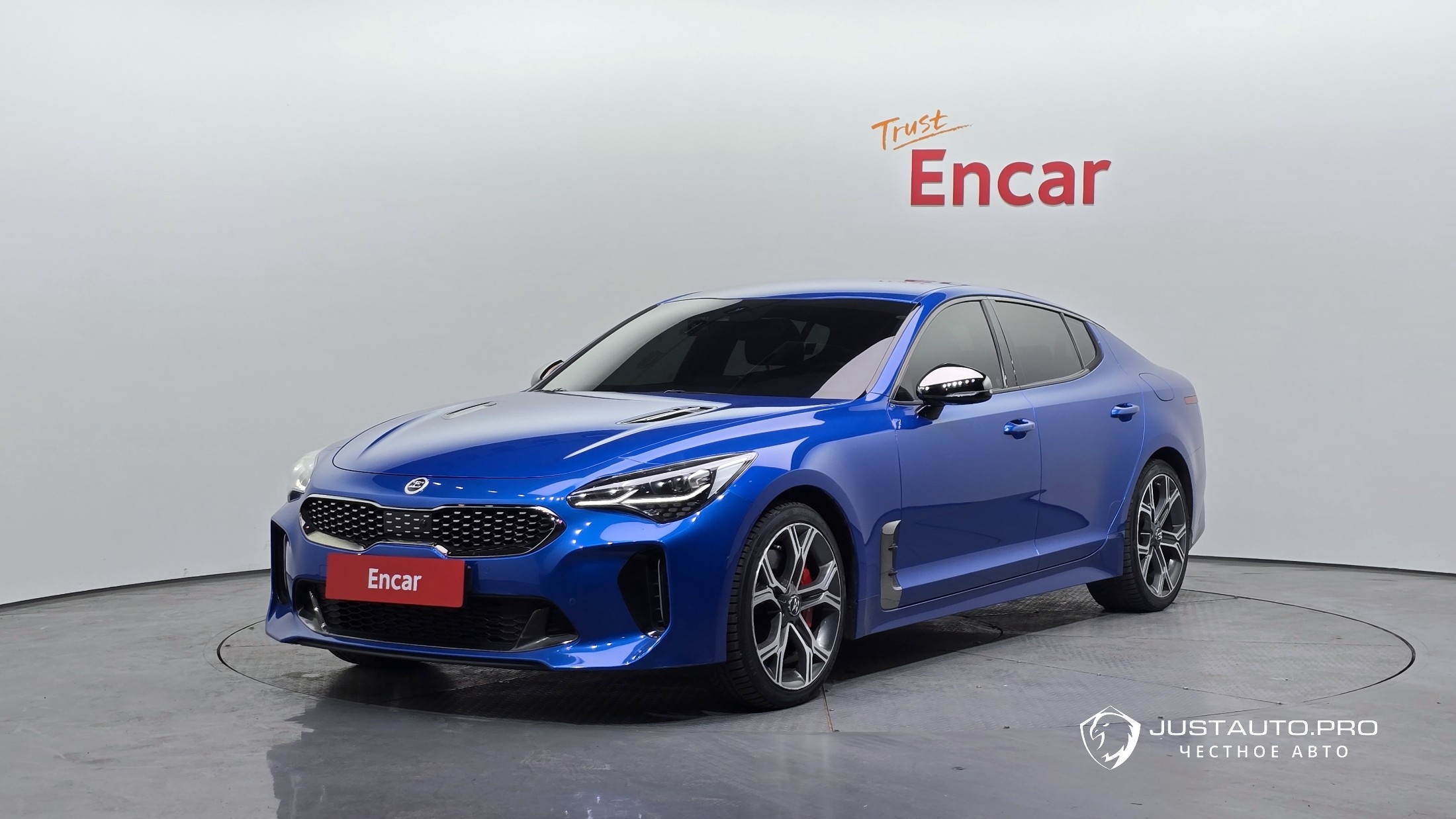 Автомобиль Kia Stinger