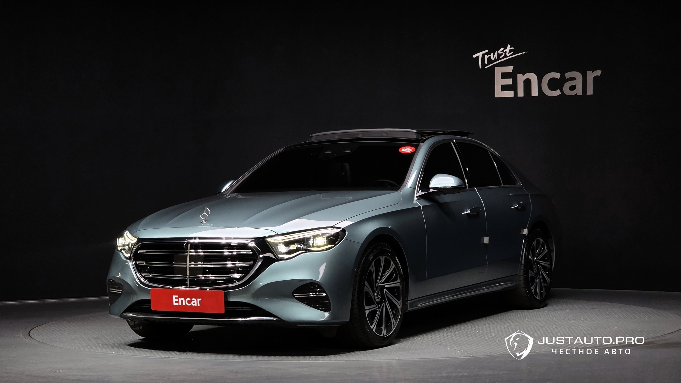 Автомобиль Mercedes-Benz E-Class