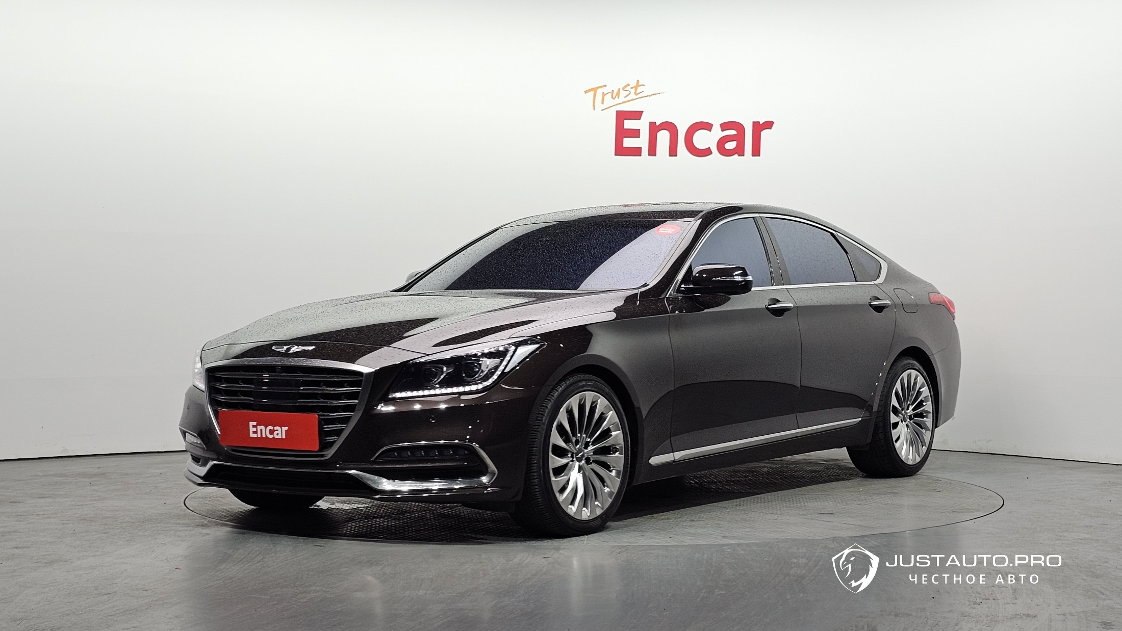 Автомобиль Genesis G80