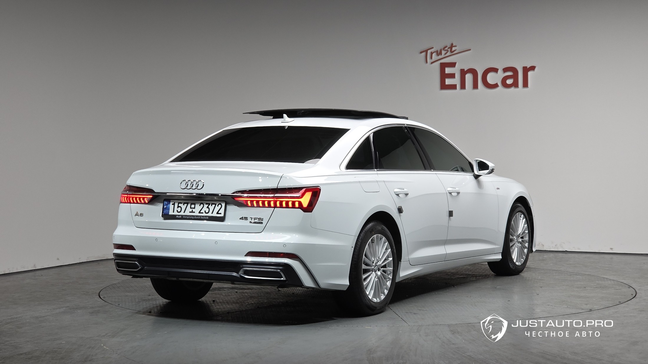 Автомобиль Audi A6