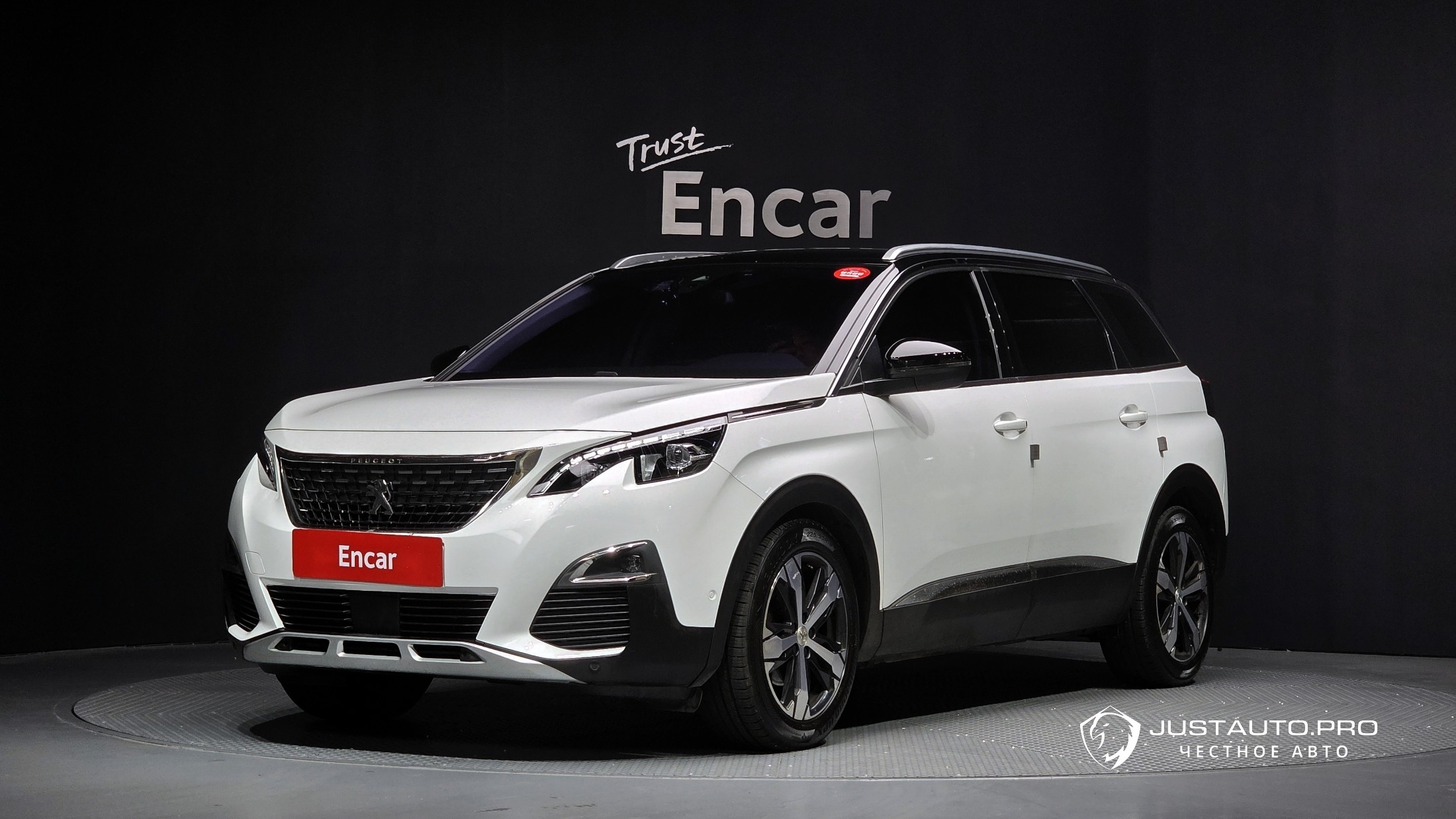 Автомобиль Peugeot 5008