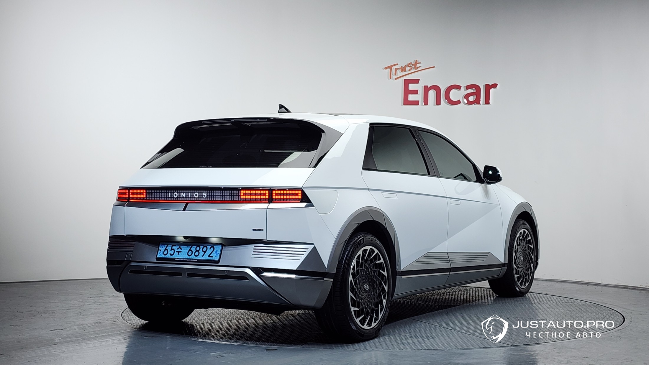 Автомобиль Hyundai Ioniq5