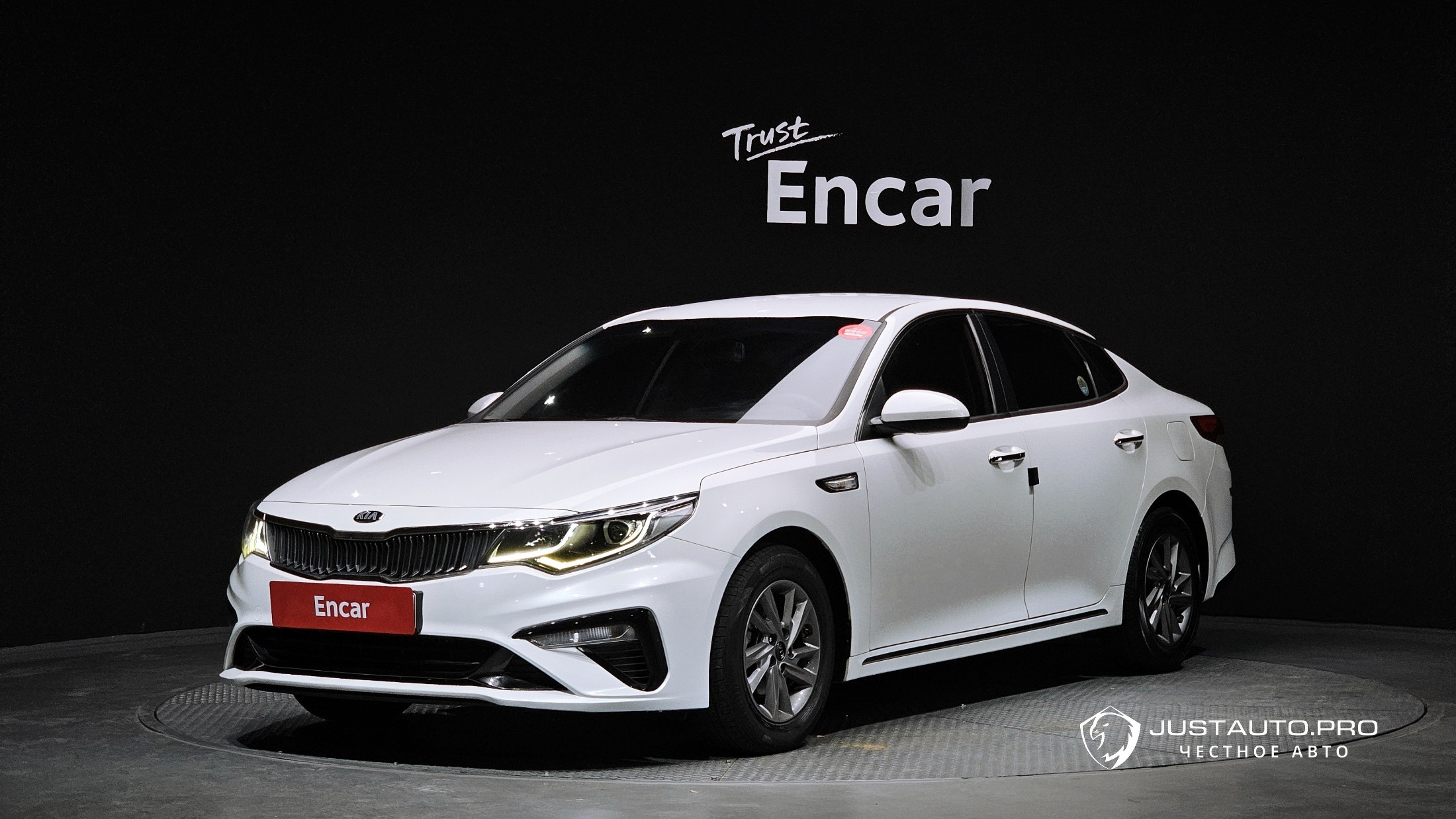 Автомобиль Kia K5