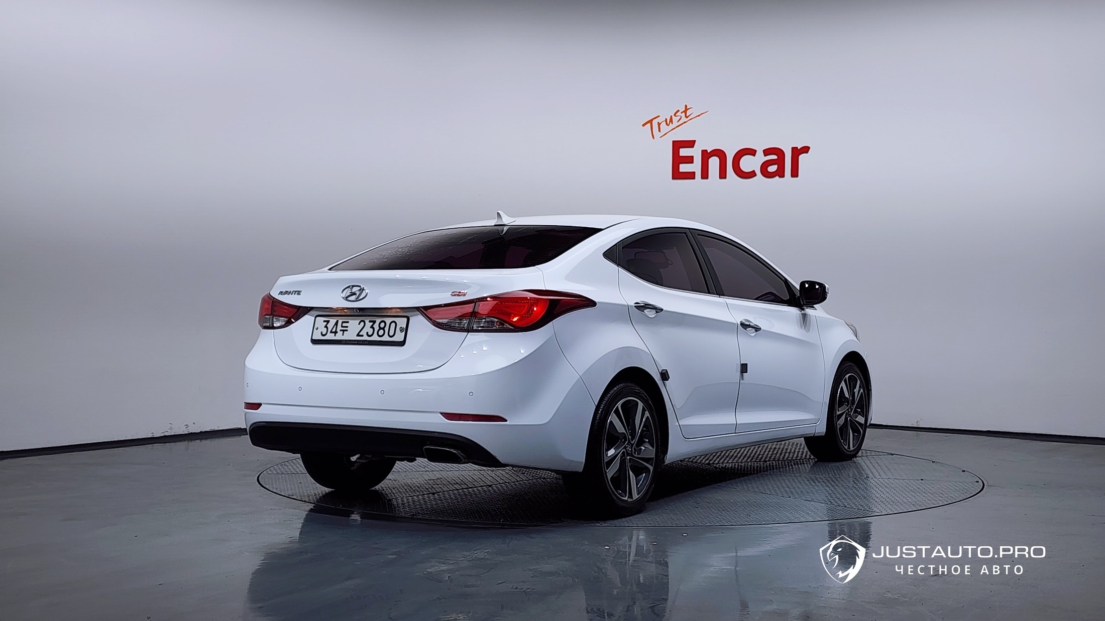 Автомобиль Hyundai AVANTE