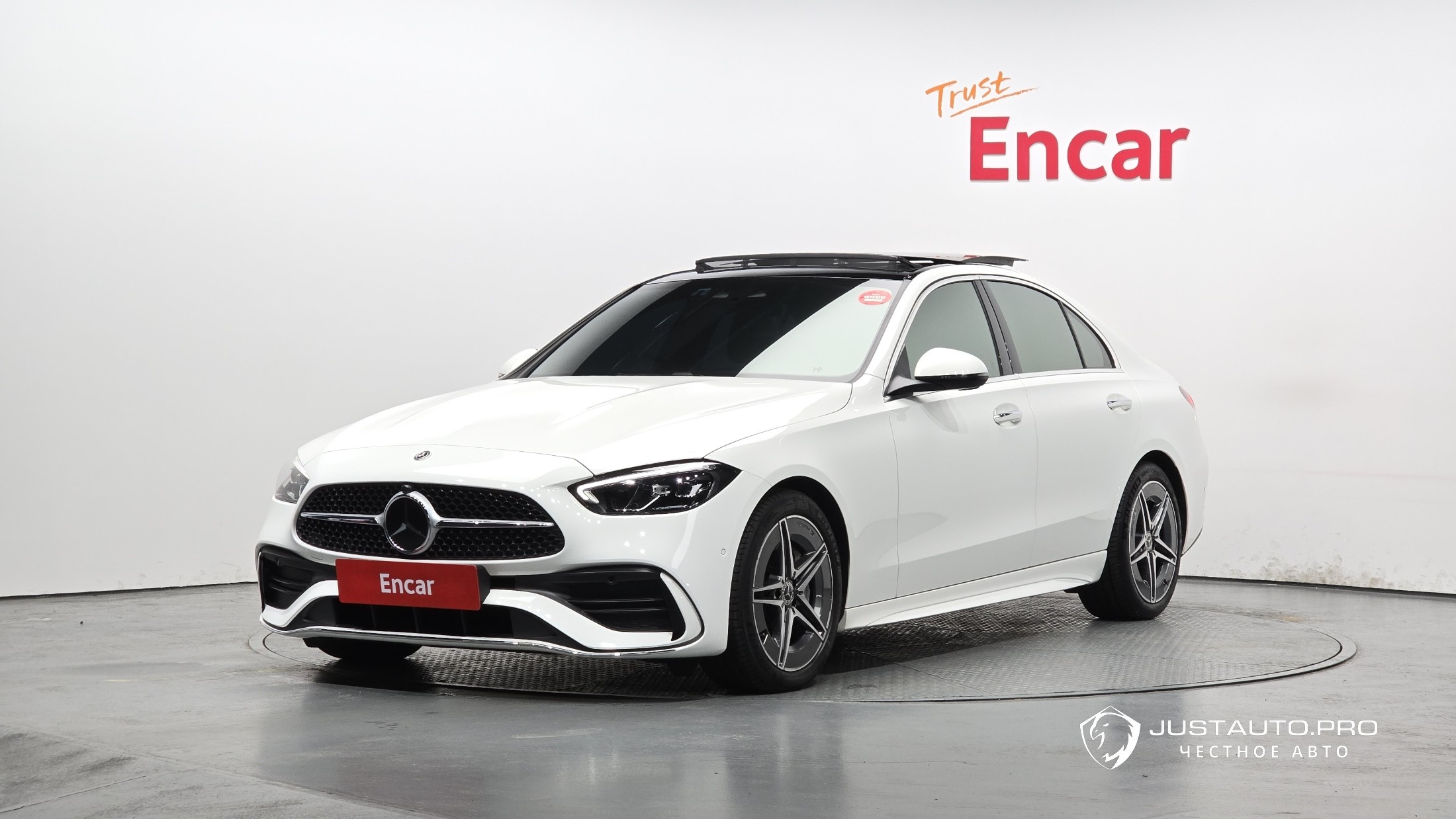 Автомобиль Mercedes-Benz C-Class