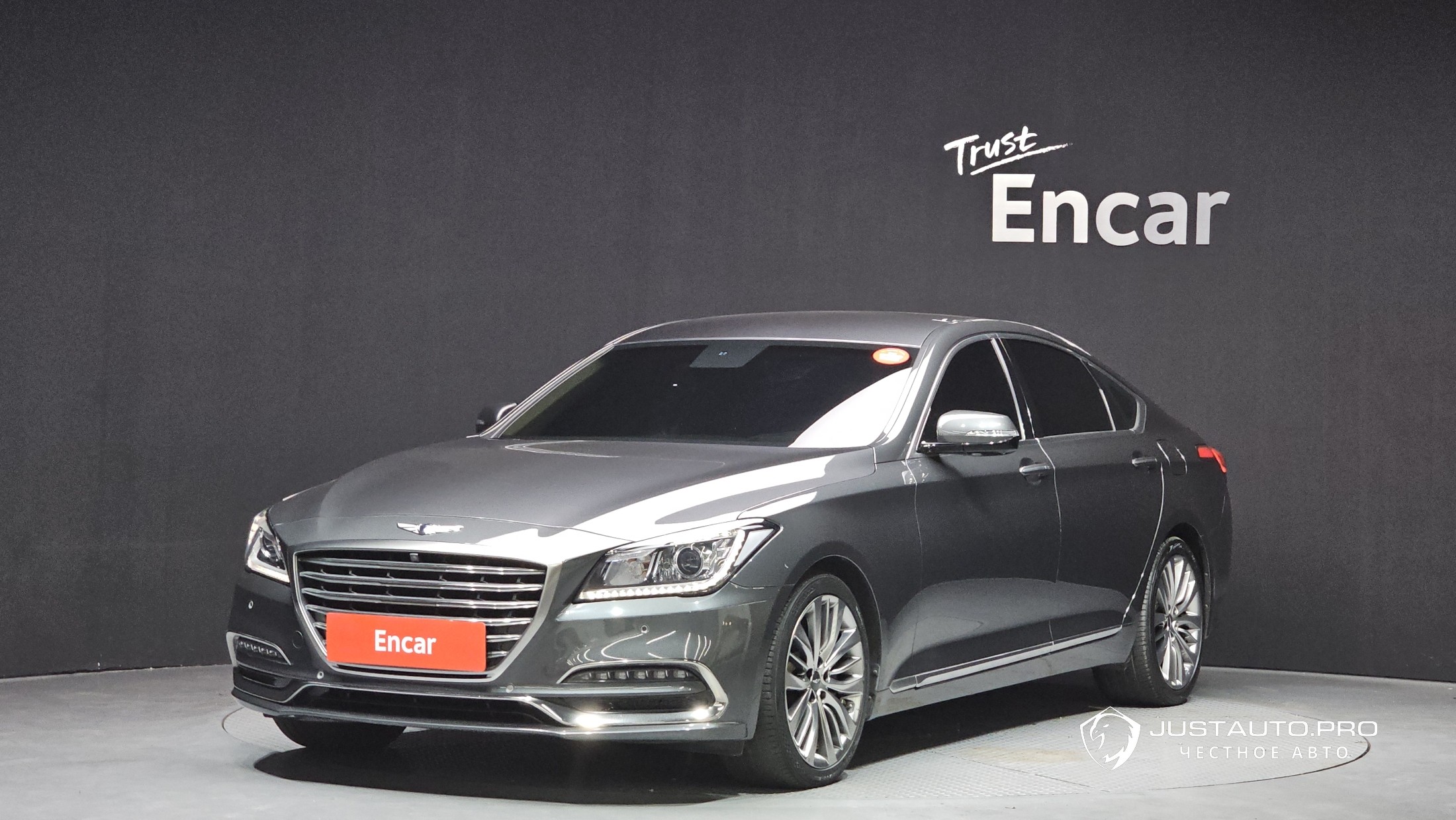 Автомобиль Genesis G80