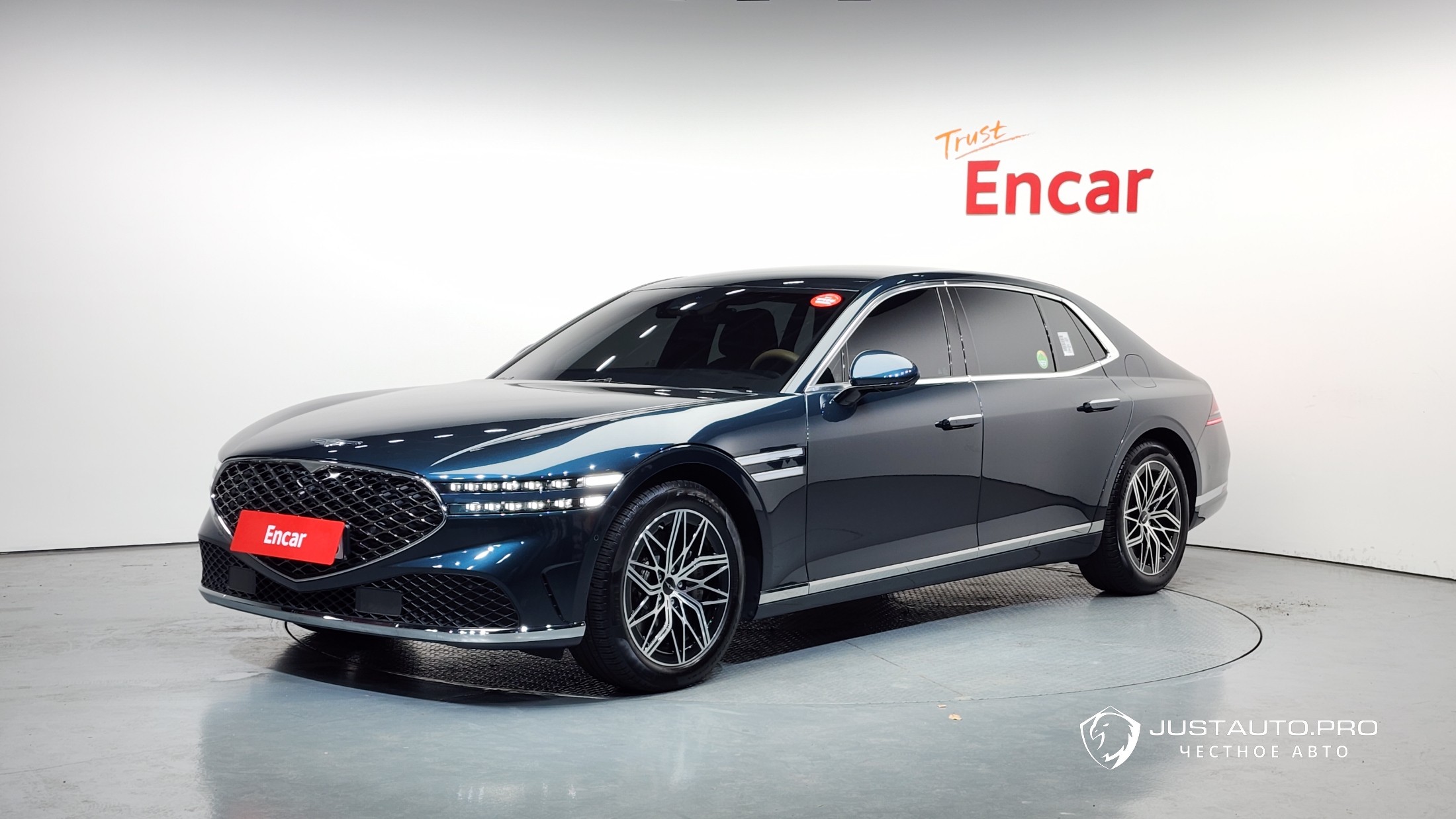 Автомобиль Genesis G90