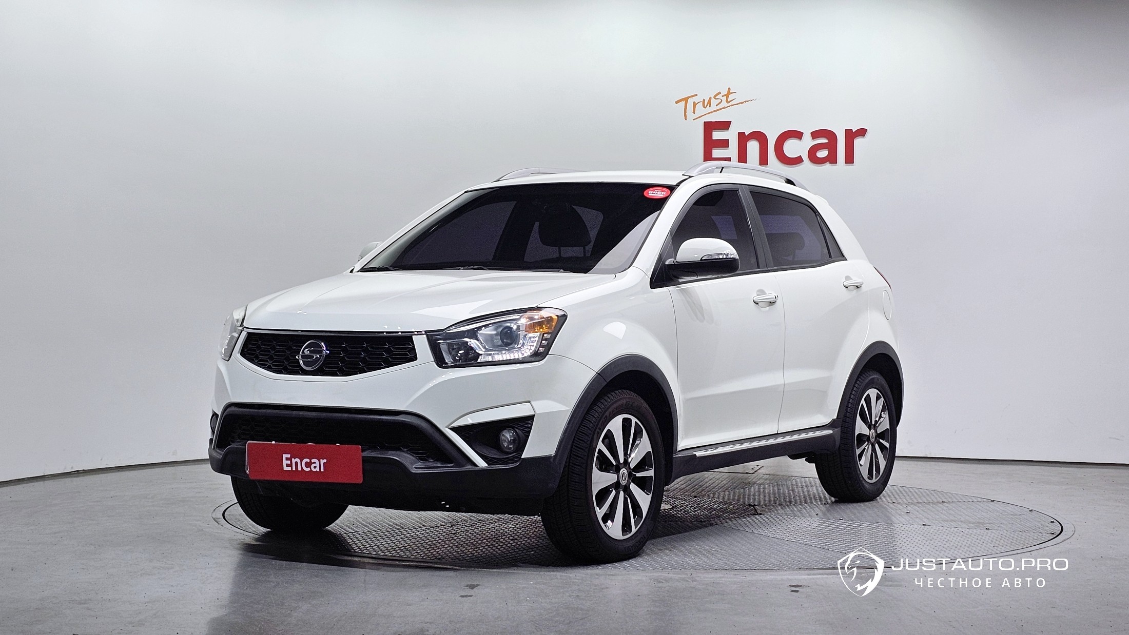 Автомобиль KG_Mobility_Ssangyong KORANDO