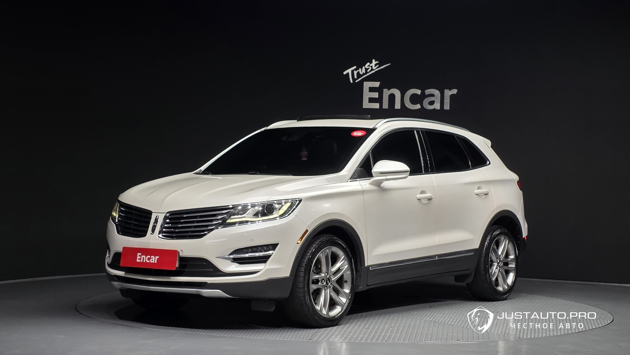 Автомобиль Lincoln MKC