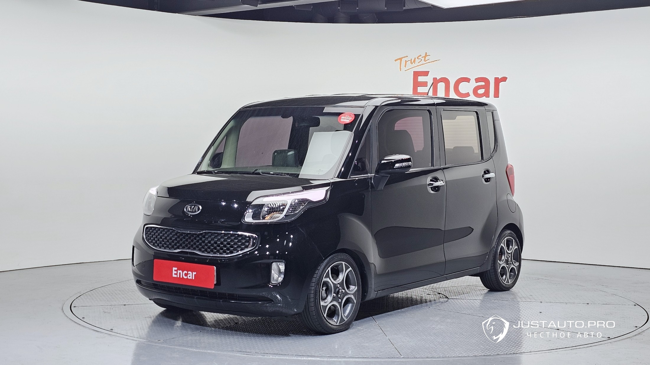 Автомобиль Kia RAY