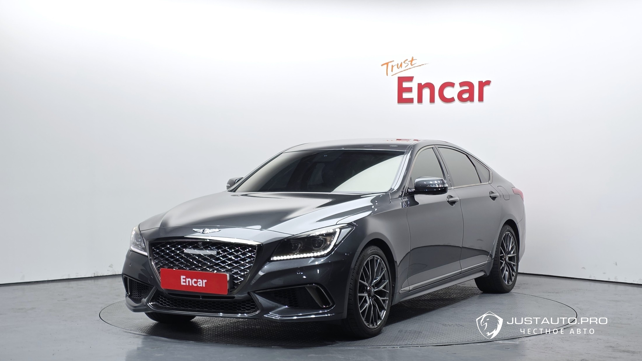 Автомобиль Genesis G80