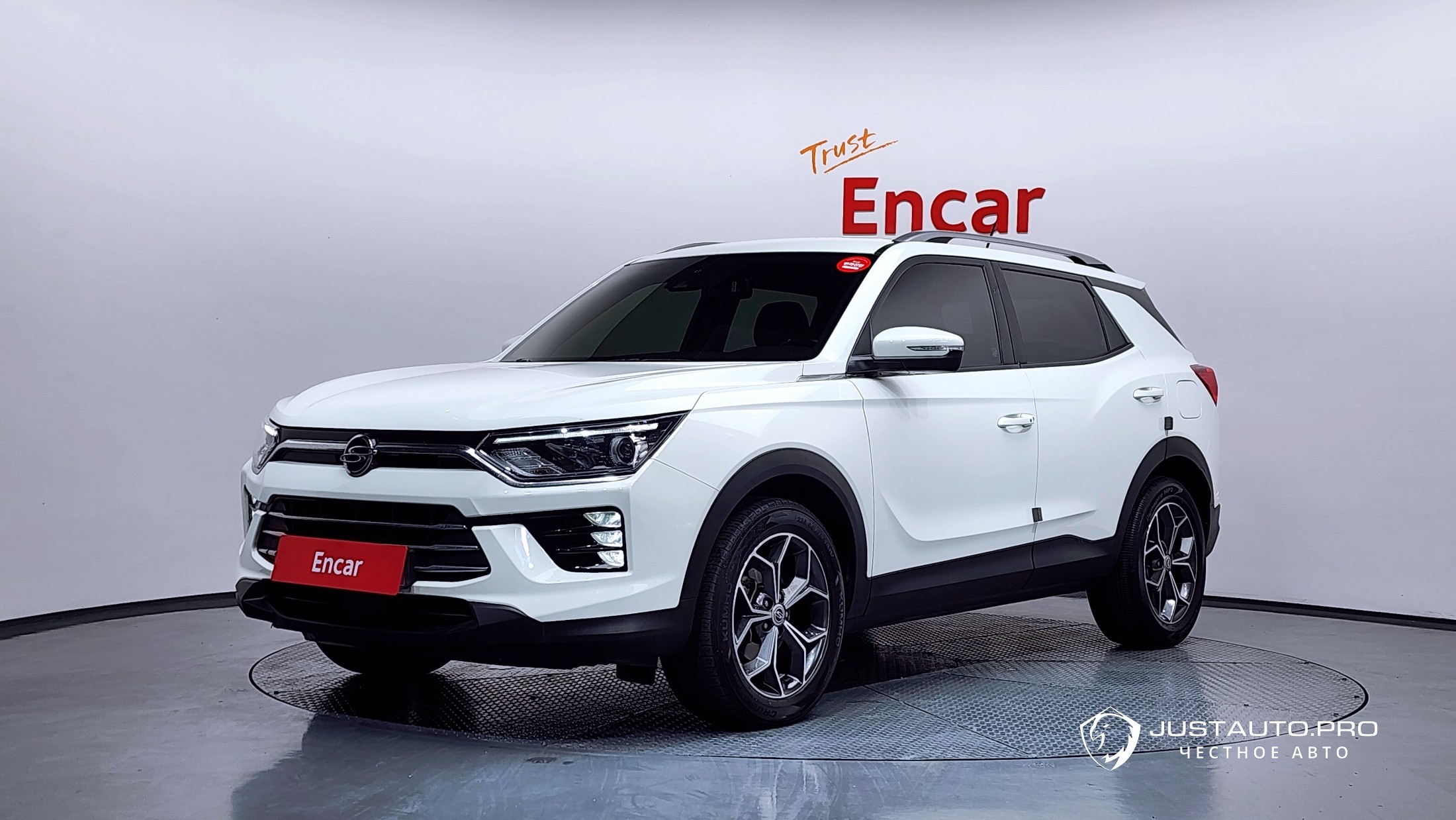 Автомобиль KG_Mobility_Ssangyong KORANDO