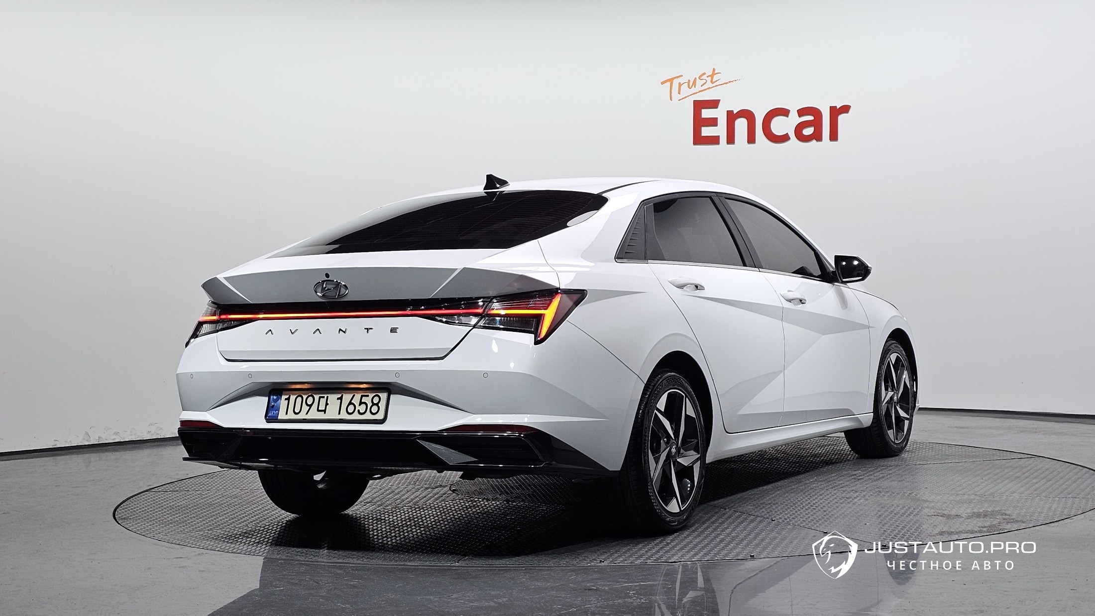 Автомобиль Hyundai AVANTE