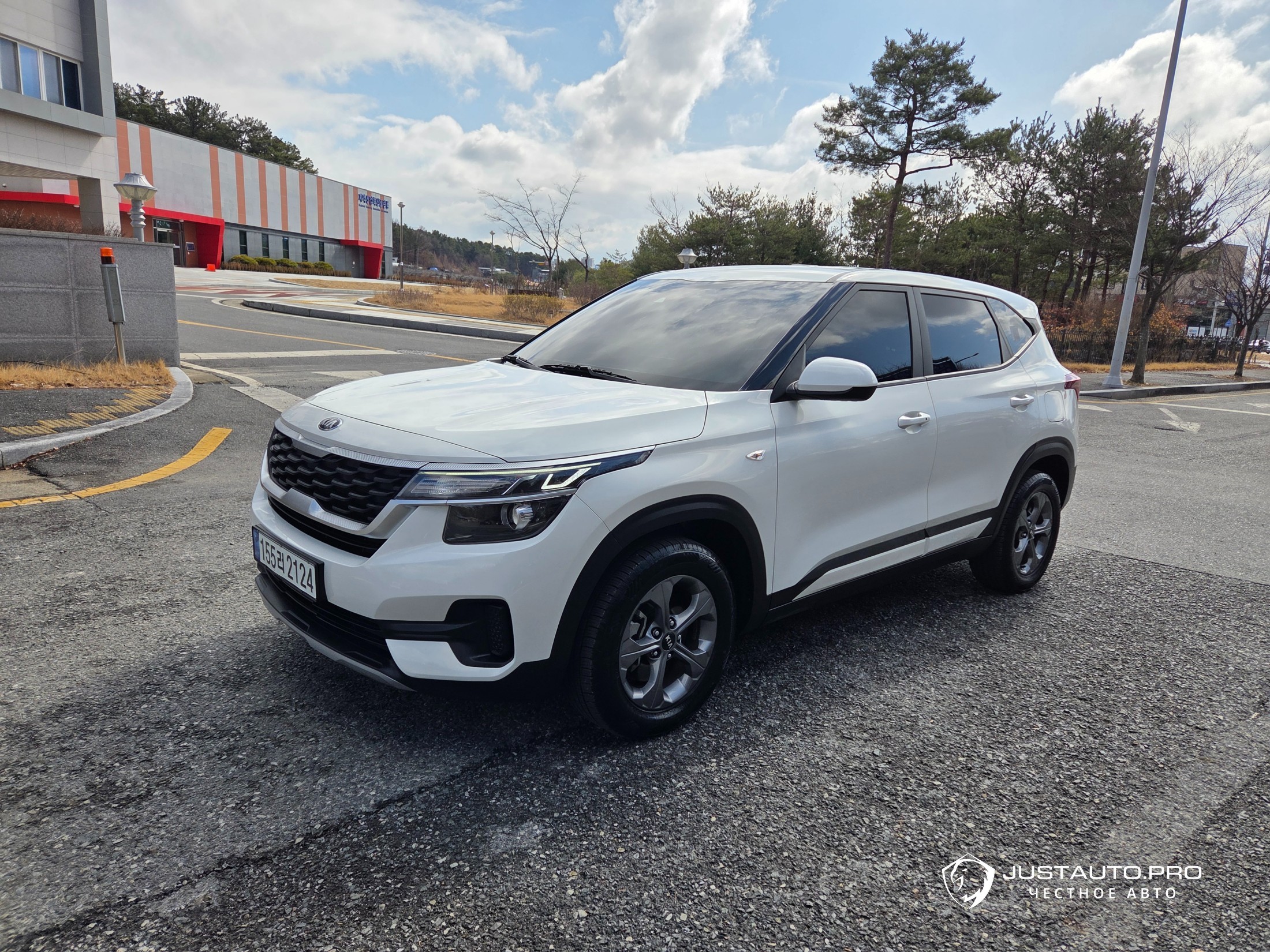 Автомобиль Kia Seltos