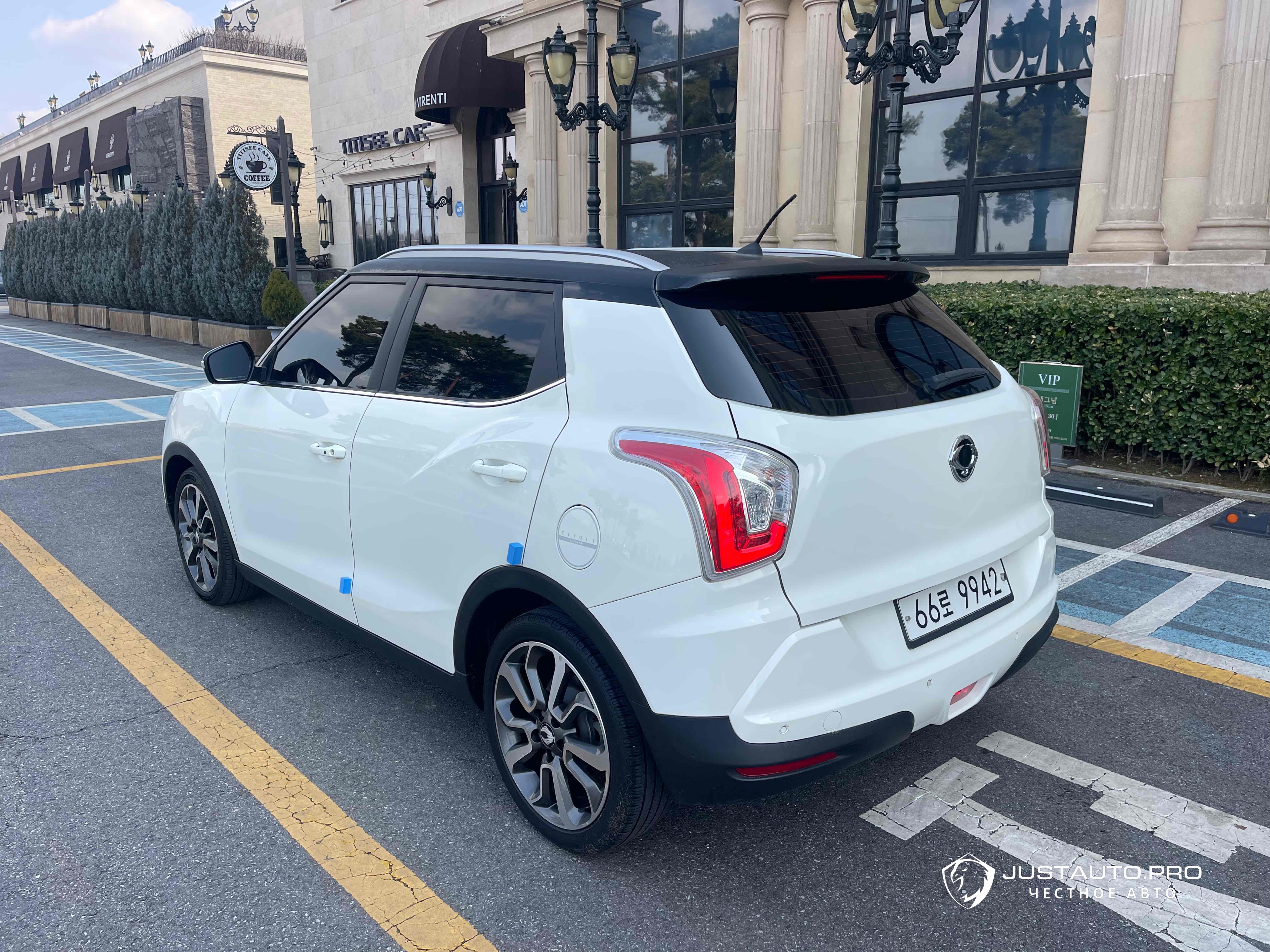 Автомобиль KG_Mobility_Ssangyong TIBOLI