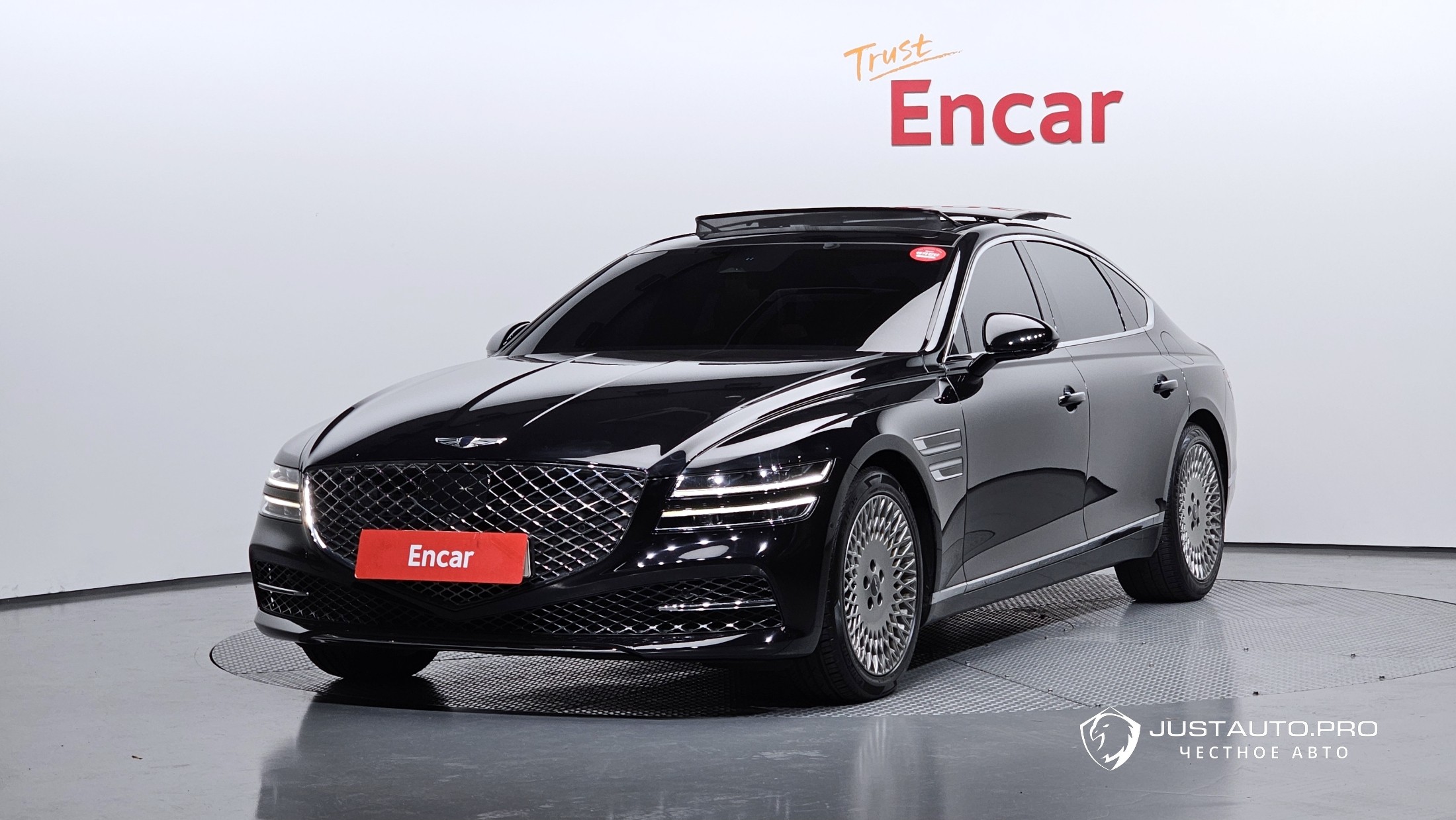 Автомобиль Genesis G80