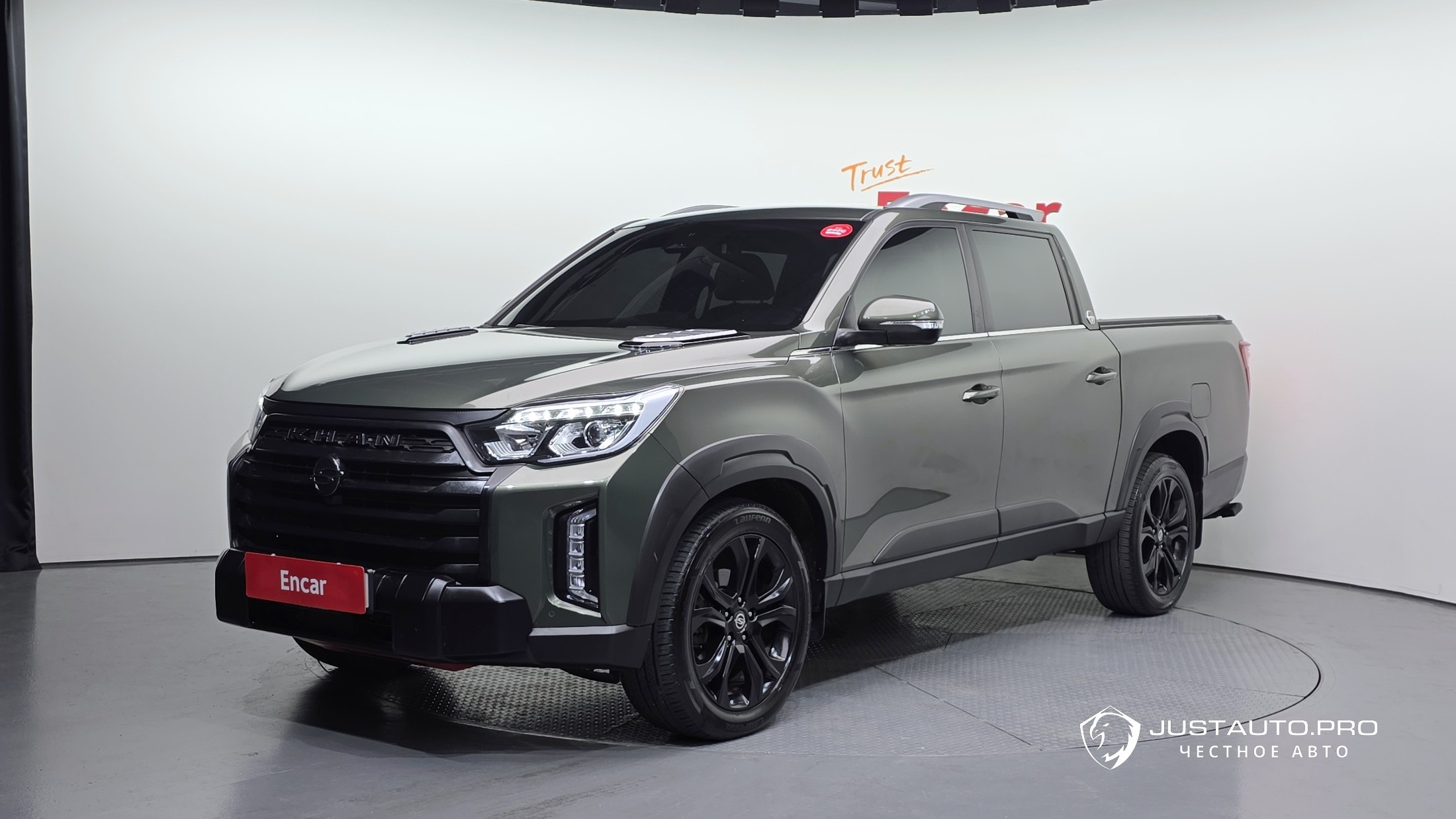 Автомобиль KG_Mobility_Ssangyong Rexton