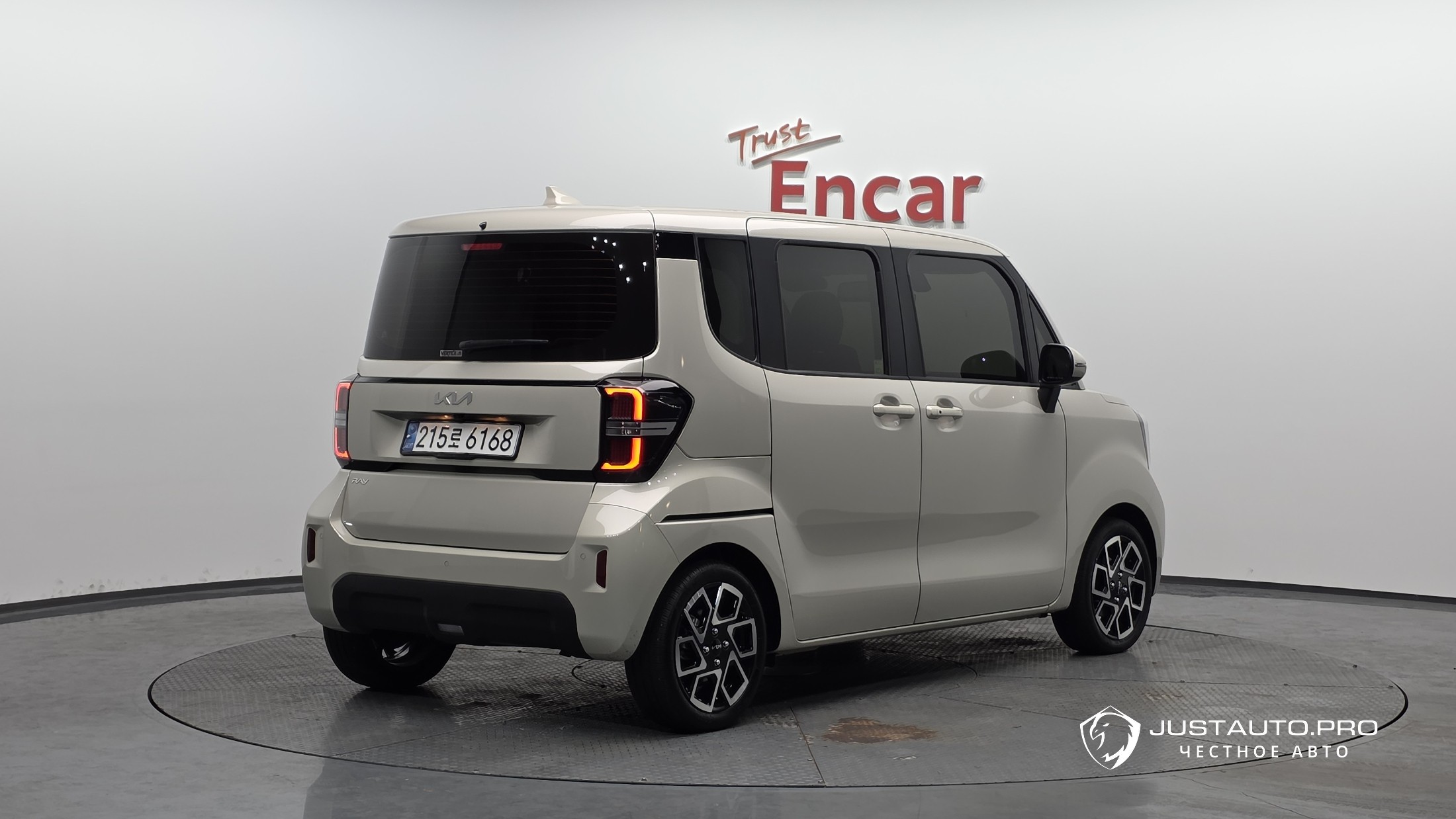 Автомобиль Kia RAY
