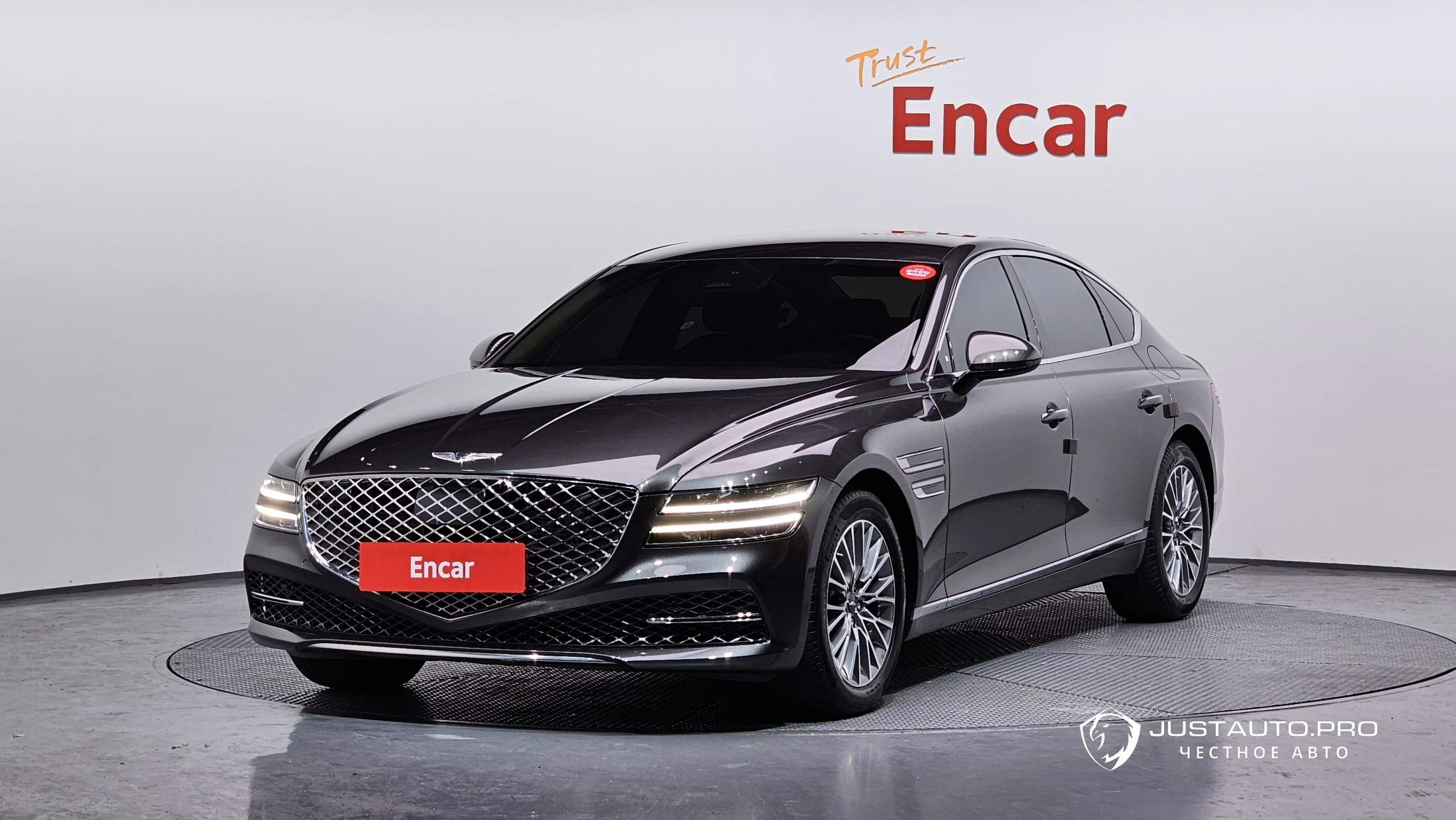 Автомобиль Genesis G80