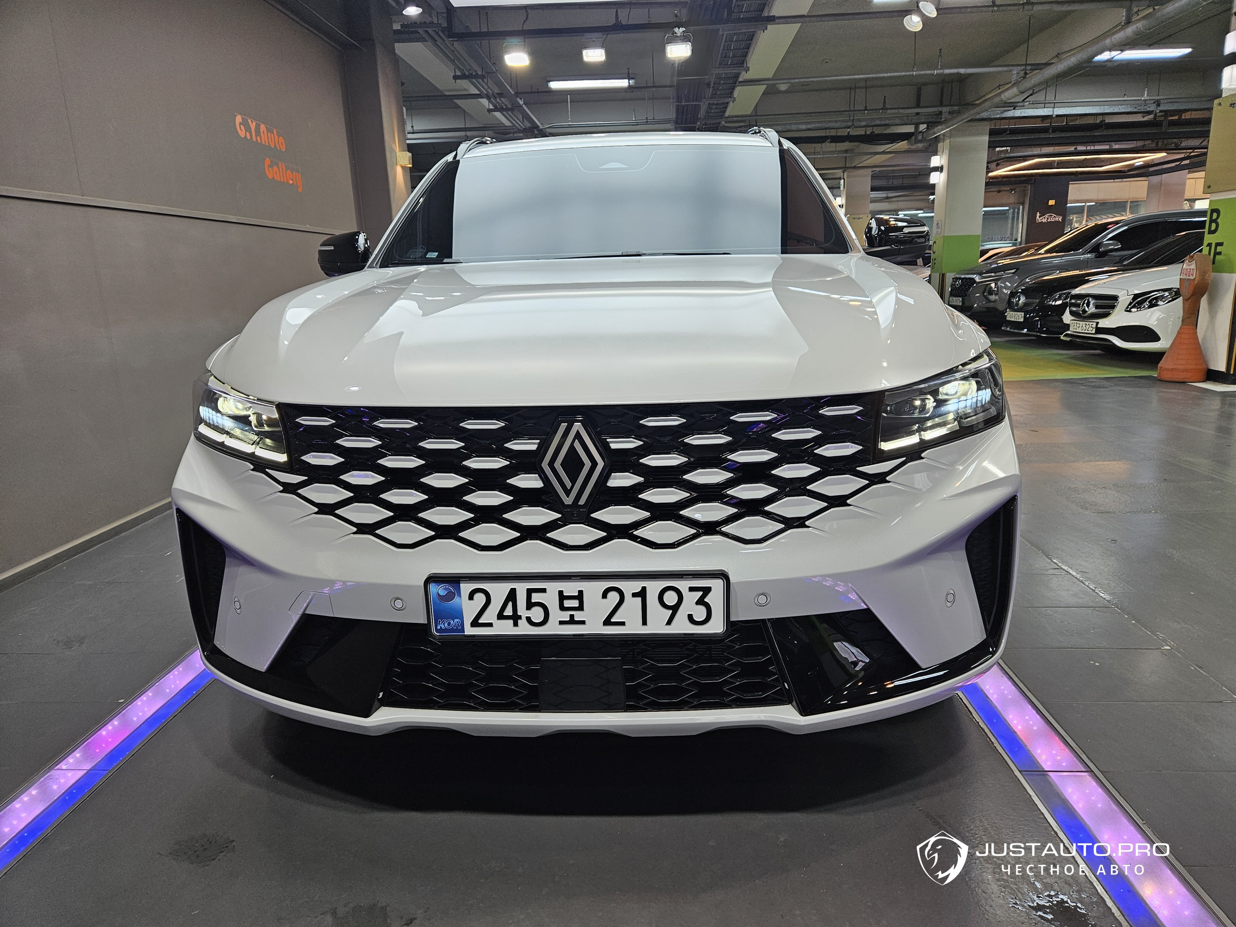 Автомобиль Renault-KoreaSamsung Grand Koleos