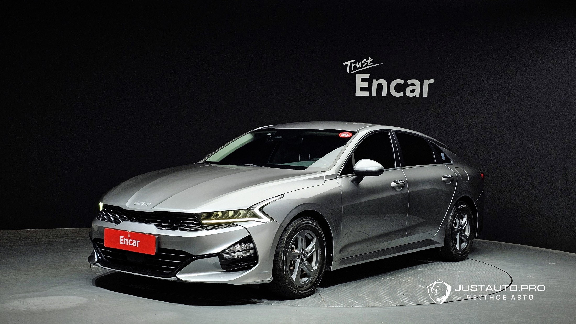 Автомобиль Kia K5