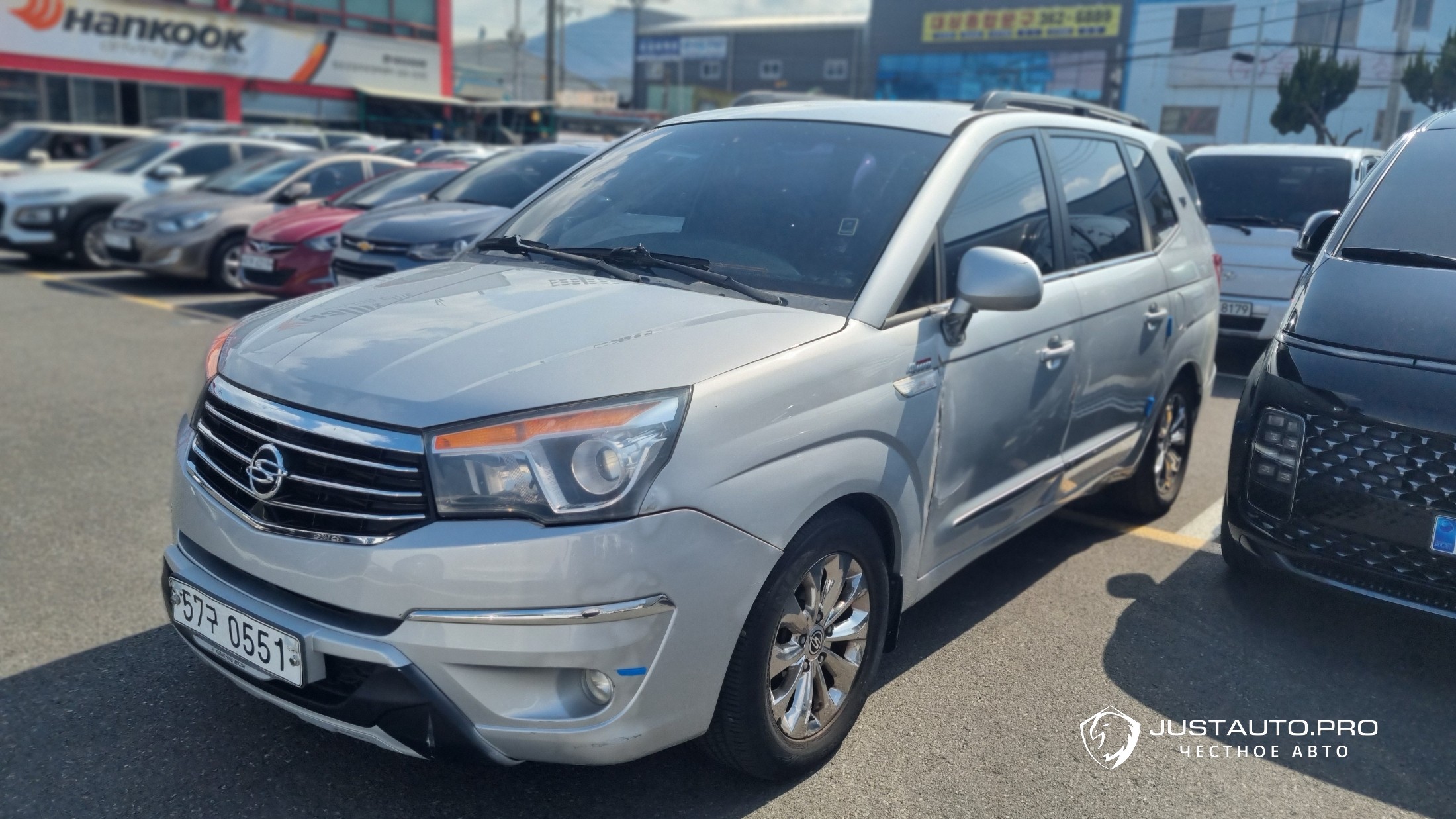 Автомобиль KG_Mobility_Ssangyong KORANDO