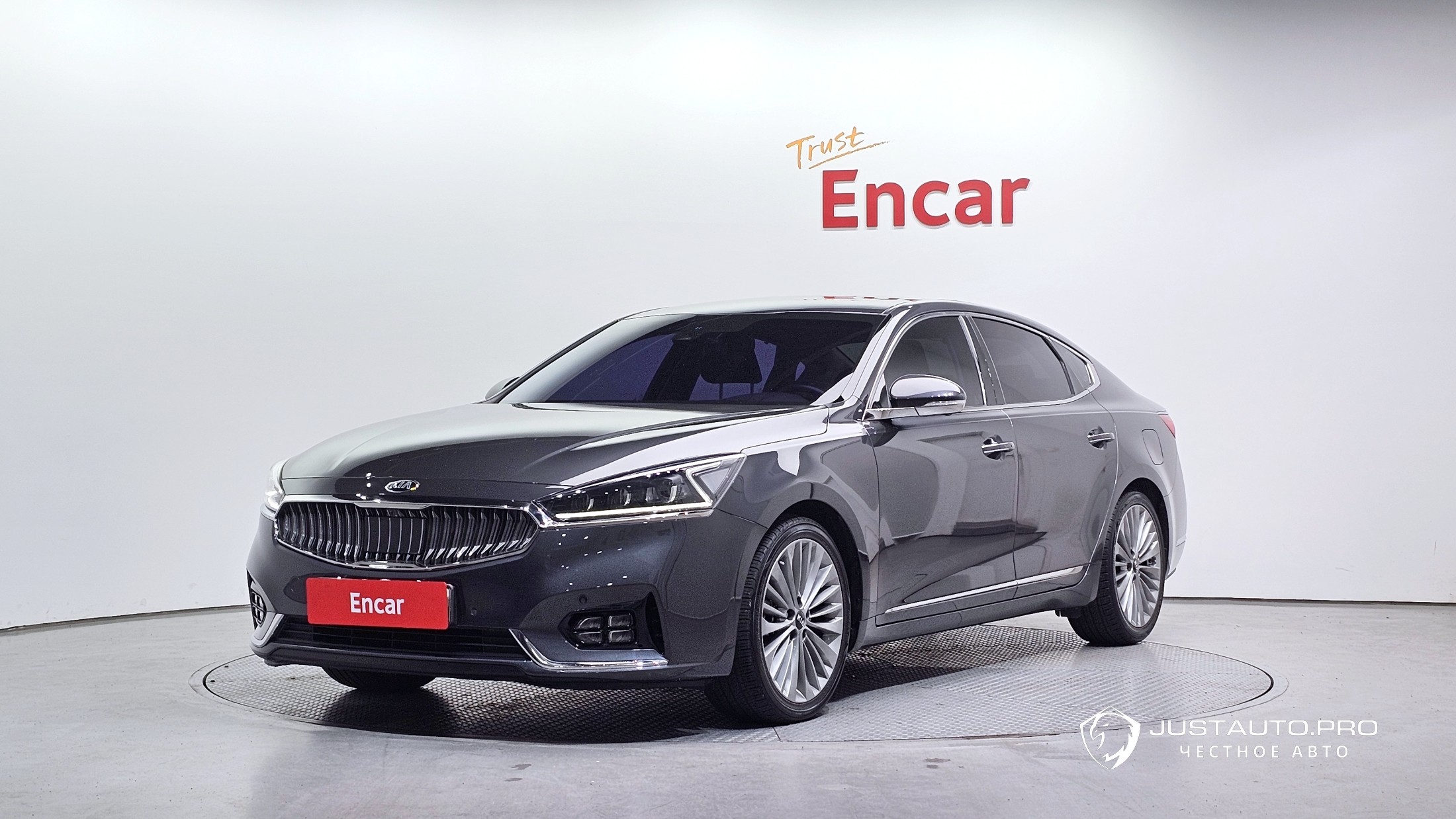 Автомобиль Kia K7