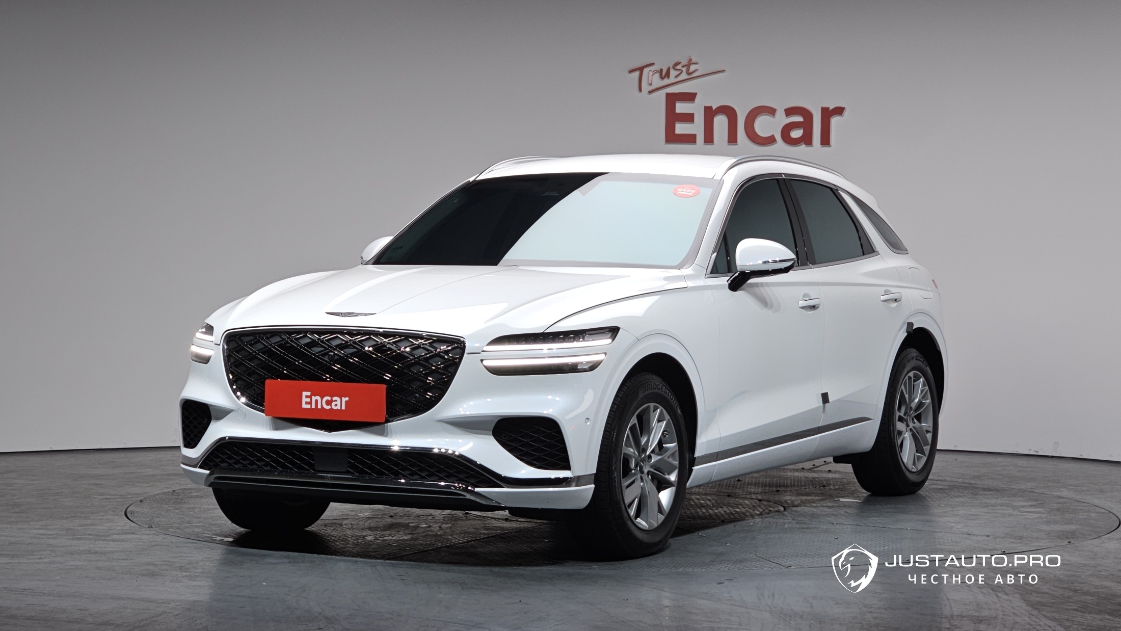 Автомобиль Genesis GV70