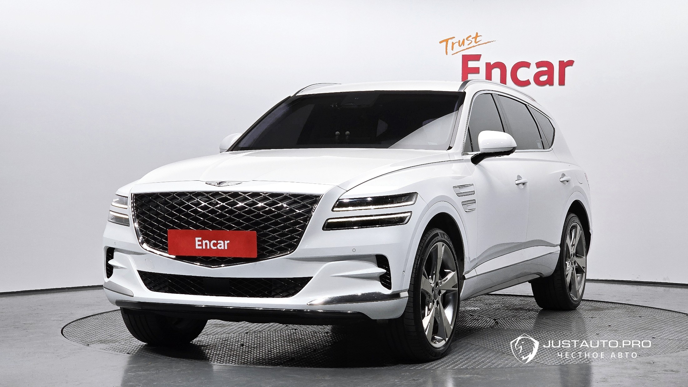 Автомобиль Genesis GV80