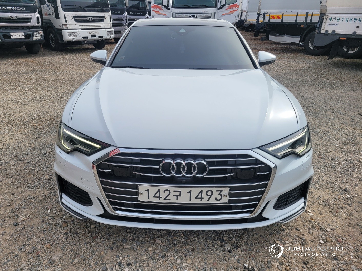Автомобиль Audi A6