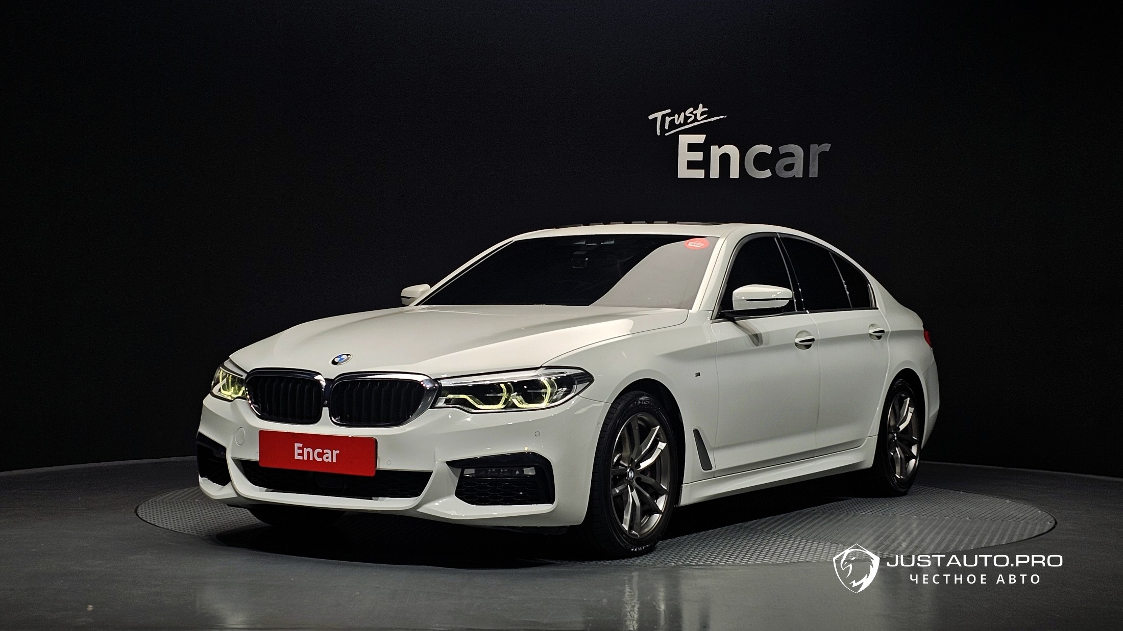 Автомобиль BMW 5-Series