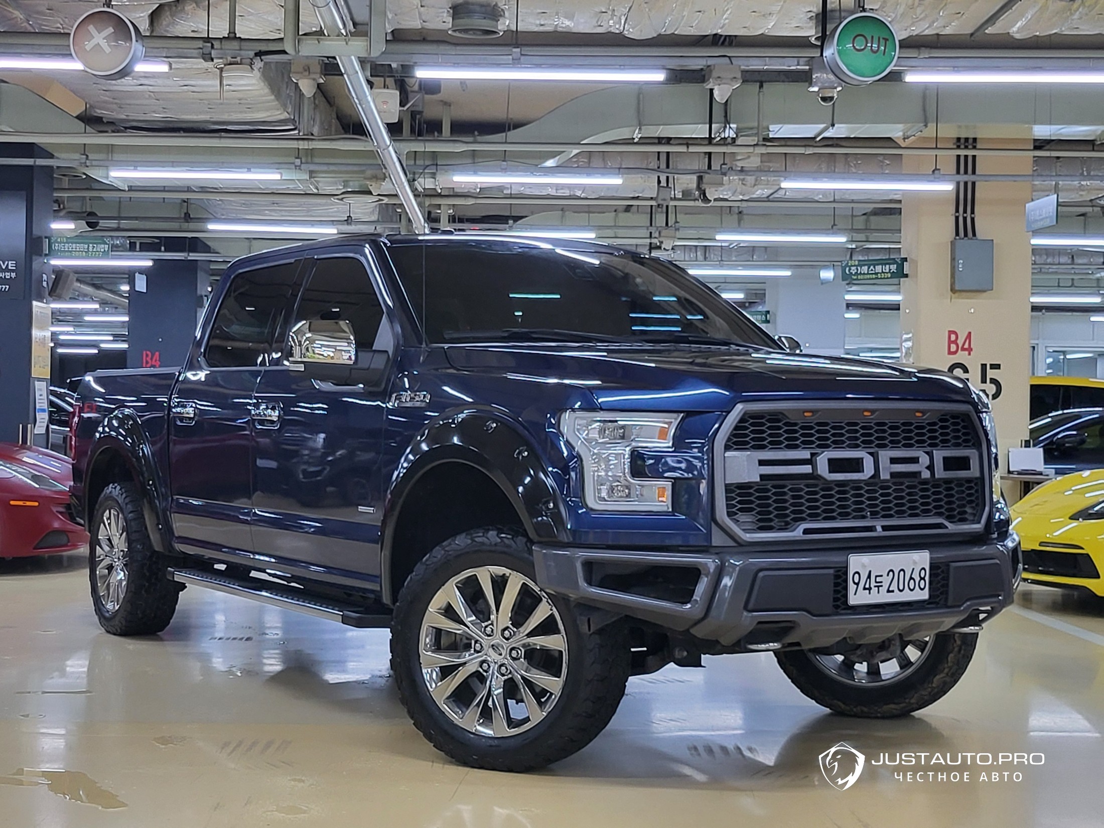 Автомобиль Ford F150