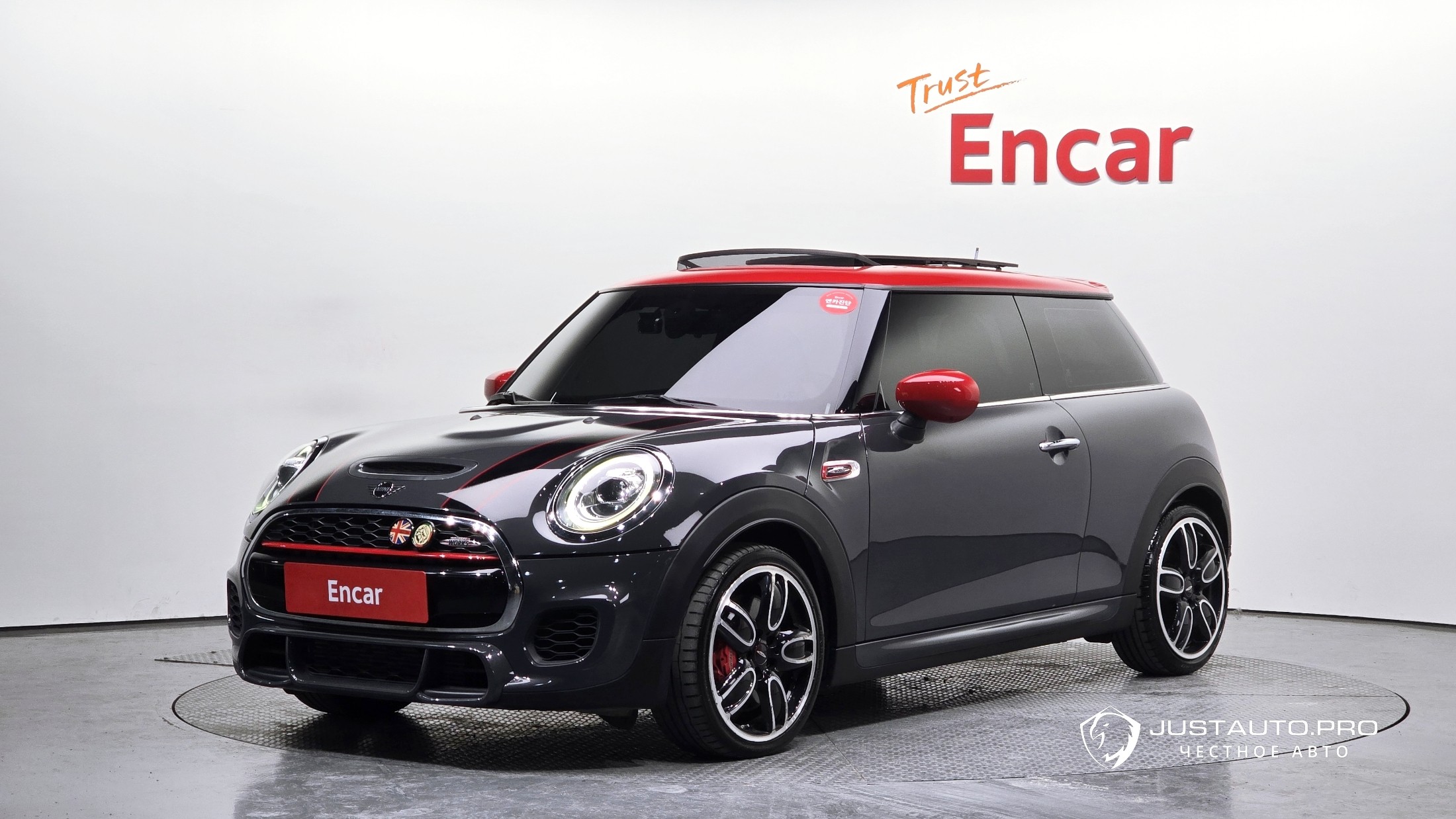 Автомобиль Mini Cooper